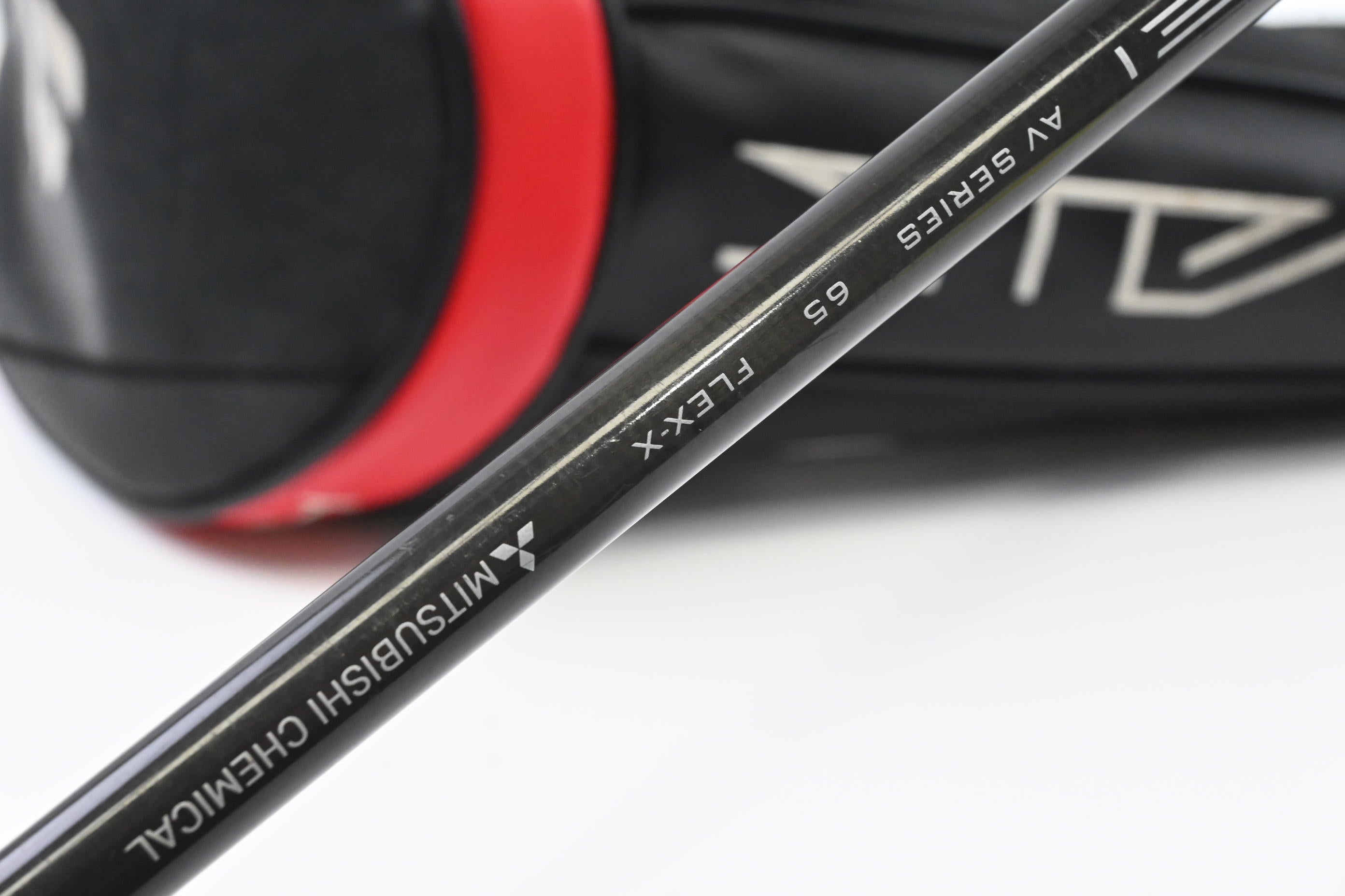 Taylormade Stealth Plus Driver / 9 Degree / X-Flex Tensei AV Raw White 65