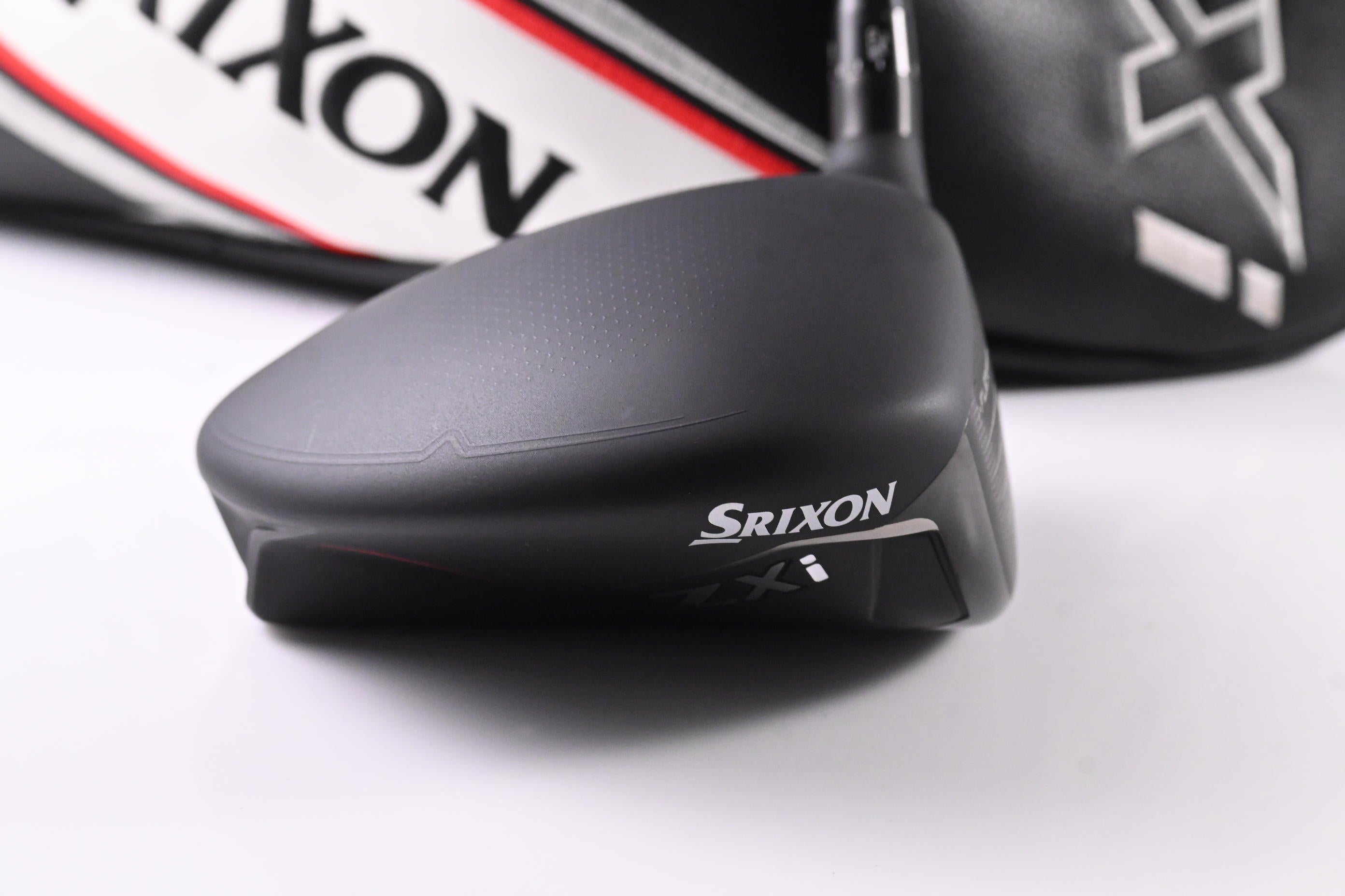 Srixon ZXi Max Driver / 9 Degree / Stiff Flex Aldila RIP Black 60 Shaft