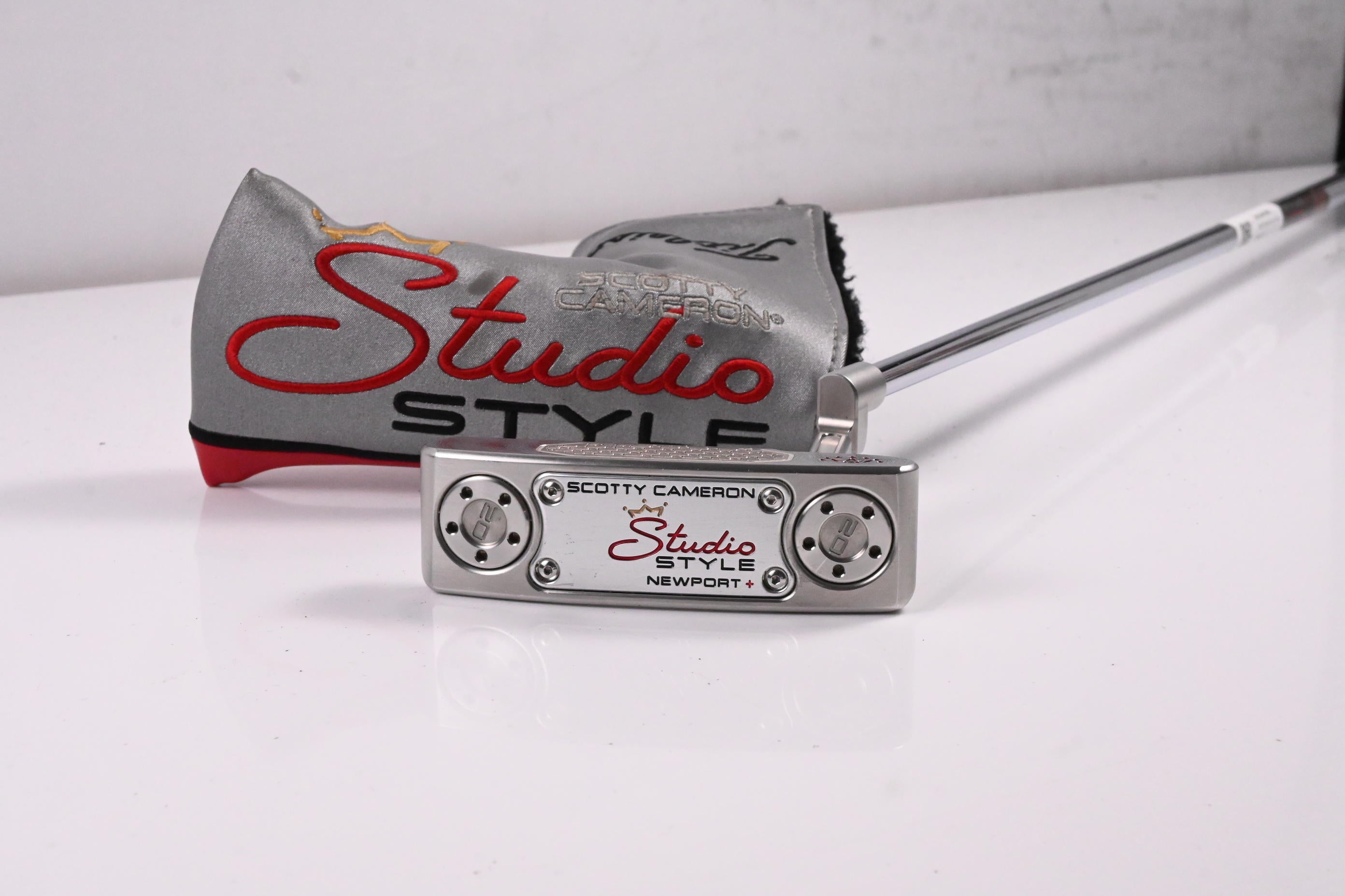 Scotty Cameron 2025 Studio Style Newport+ Putter / 33 Inch