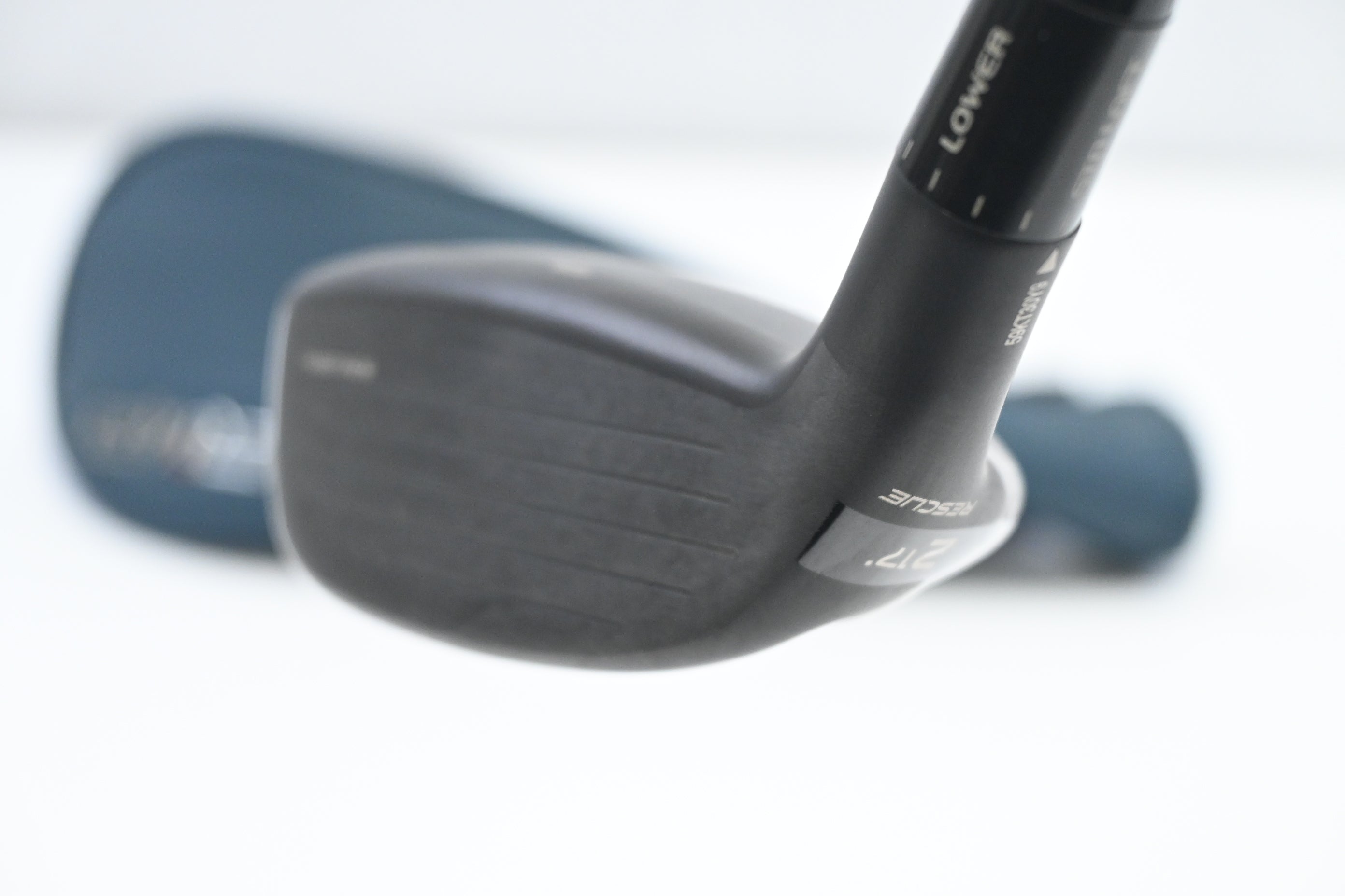 Taylormade Qi4D #2 Hybrid / 17 Degree / Stiff Flex HZRDUS Gen4 Black 80 Shaft