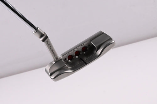 Scotty Cameron 2025 Studio Style Newport+ Putter / 33 Inch