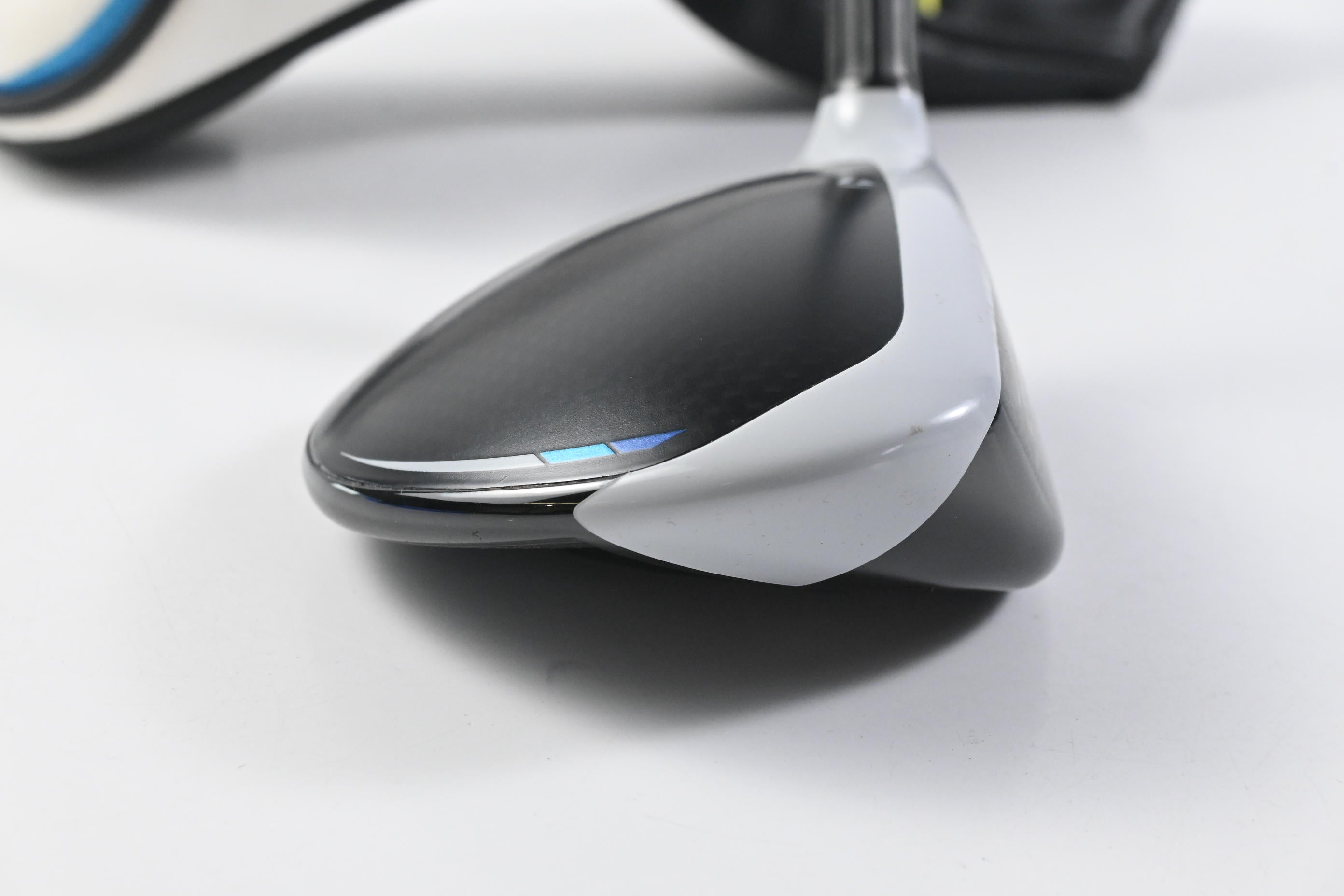 Taylormade SIM2 Max #5 Wood / 18 Degree / Regular Flex Fujikura Ventus Blue 5