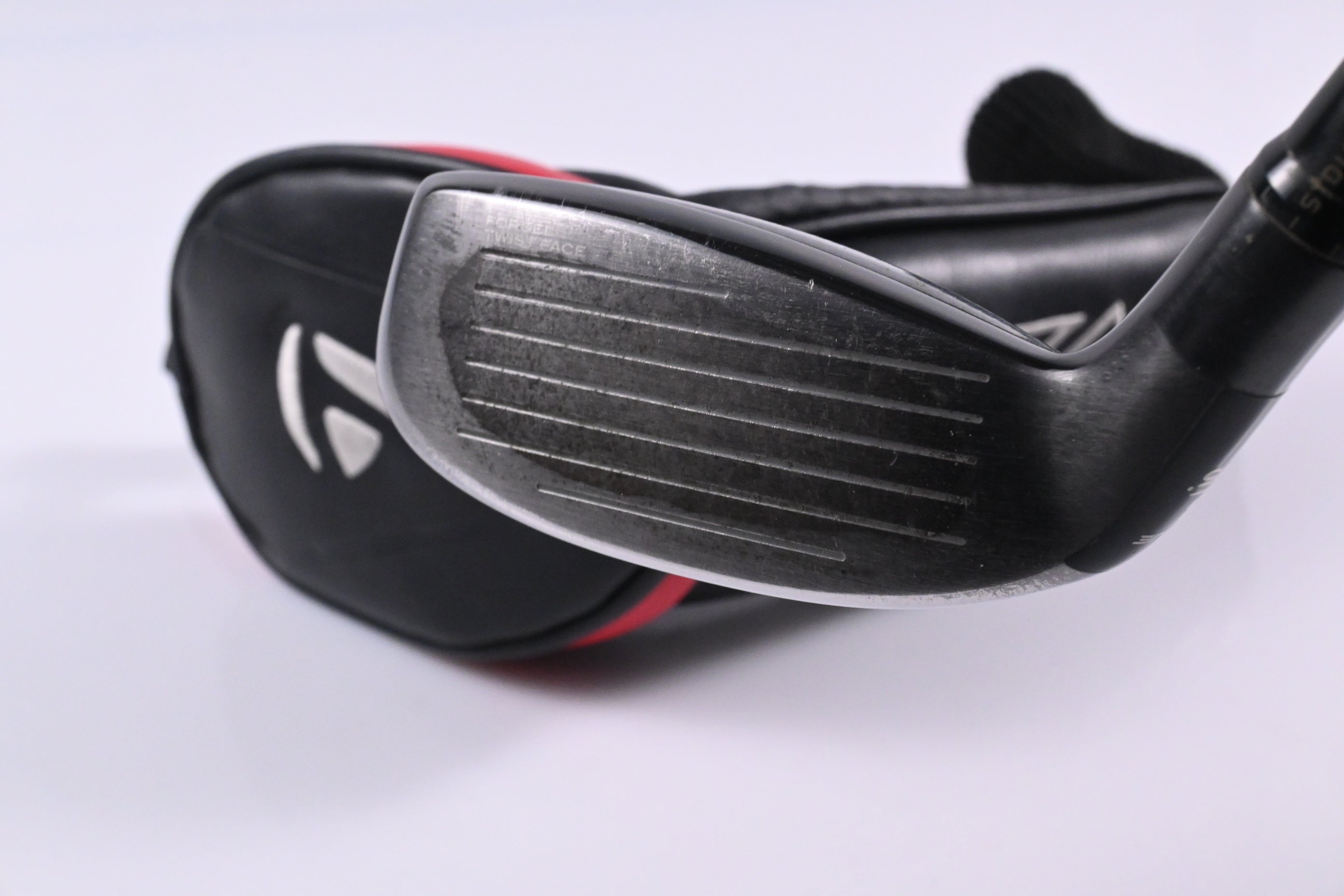 Taylormade Stealth Plus #3 Hybrid / 19.5 Degree / Regular Flex Tensei AV Raw 65
