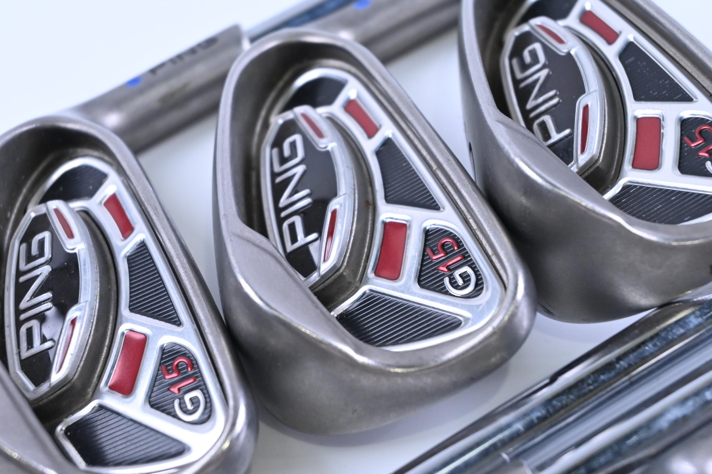 Ping G15 Irons / 4-PW / Blue Dot / Regular Flex Ping AWT Shafts