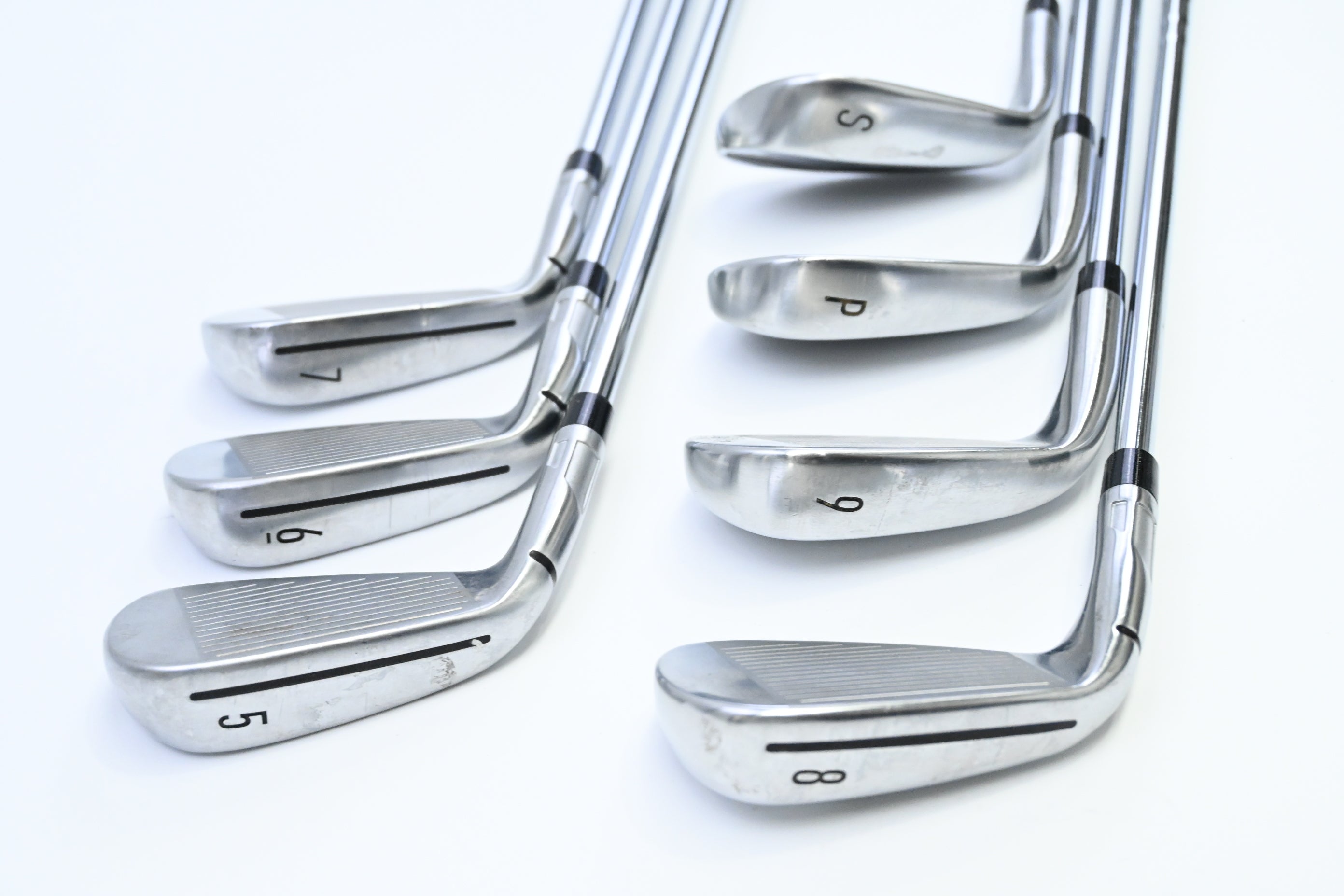 Taylormade Qi Irons / 5-PW+SW / Regular Flex KBS Max MT 85 Shafts