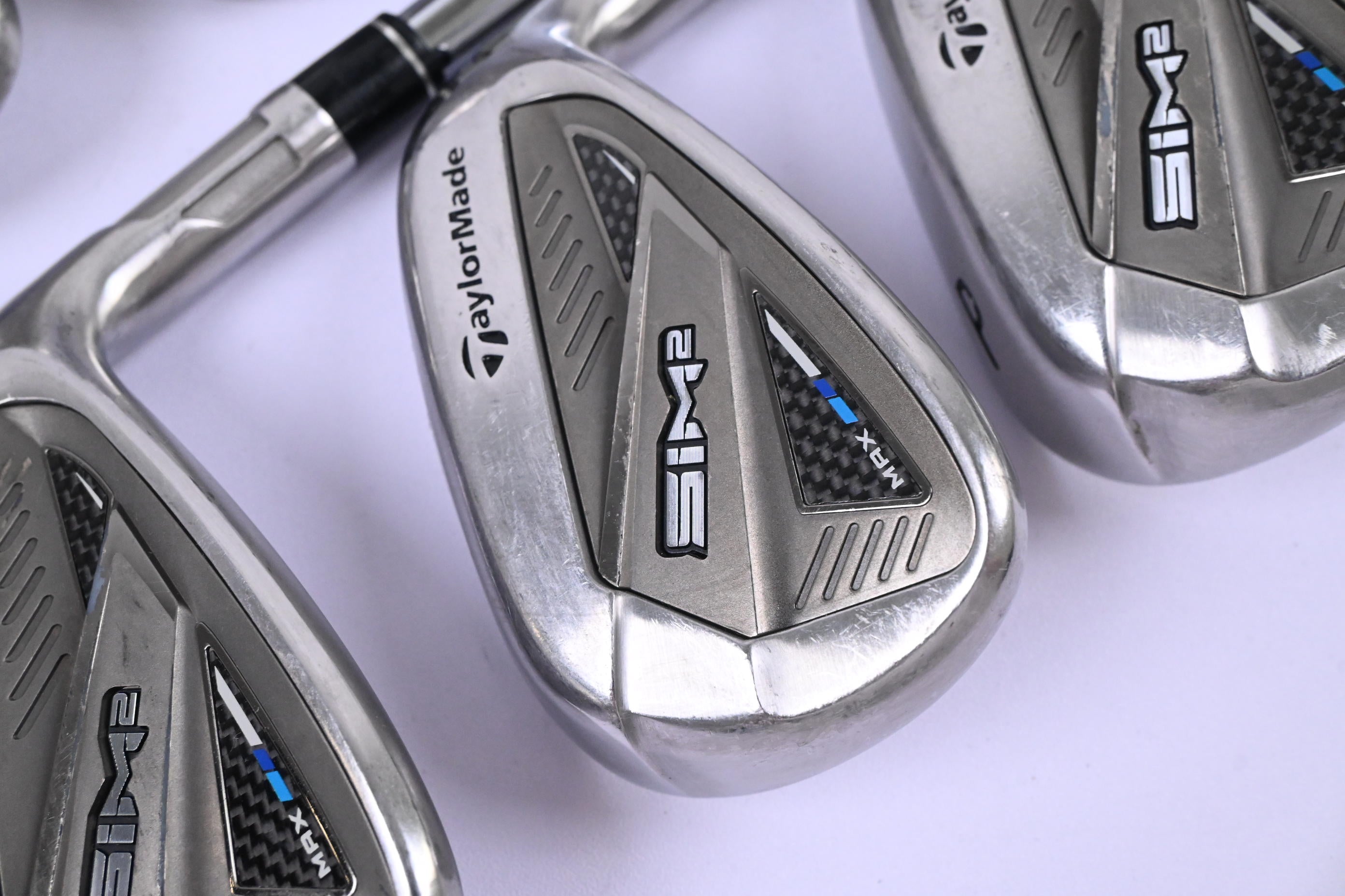 Taylormade SIM2 Max Irons / 5-PW / Regular Flex KBS Max MT 85 Shafts