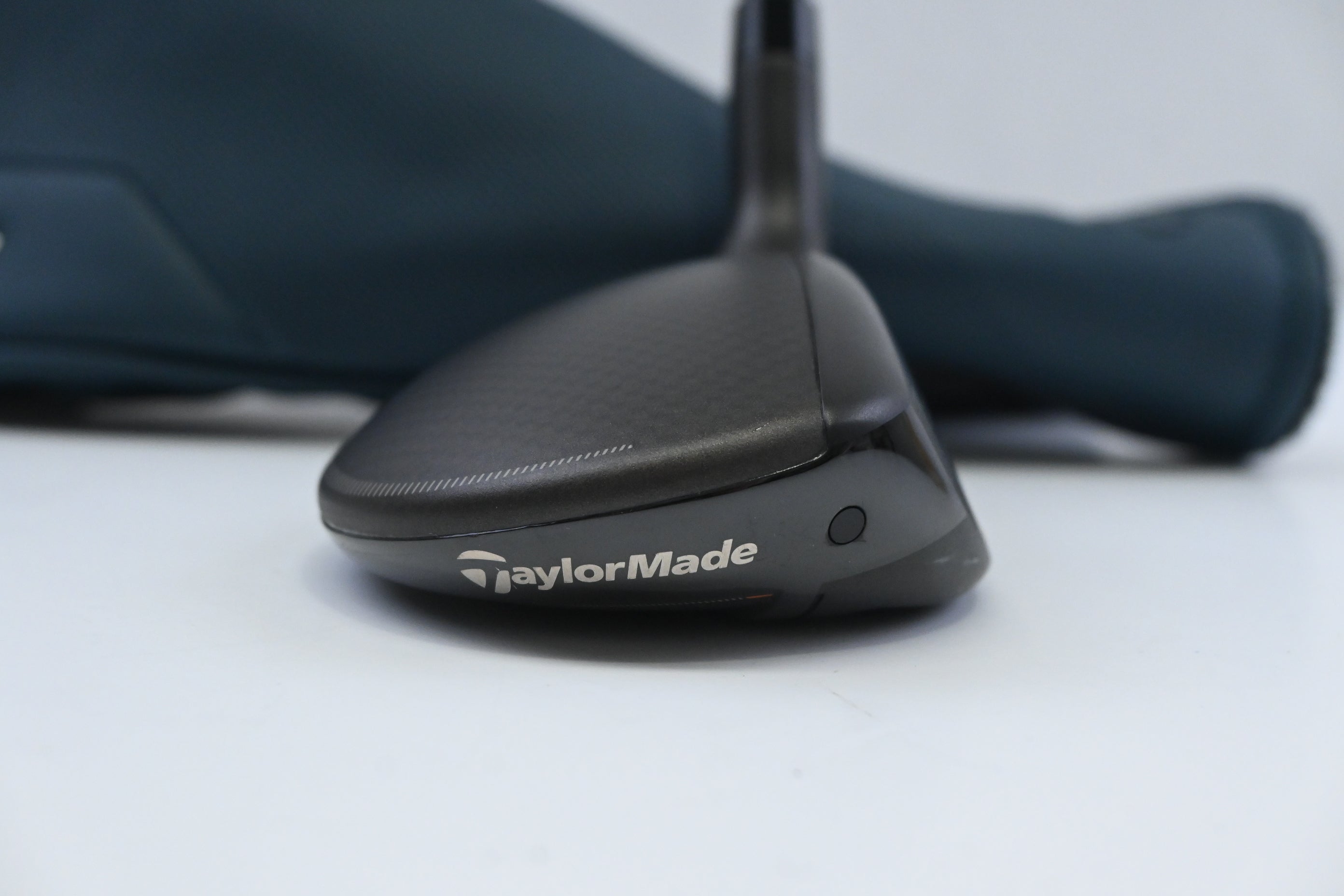 Taylormade Qi4D Max #5 Hybrid / 26 Degree / Stiff Flex KBS Reax White 75 Shaft