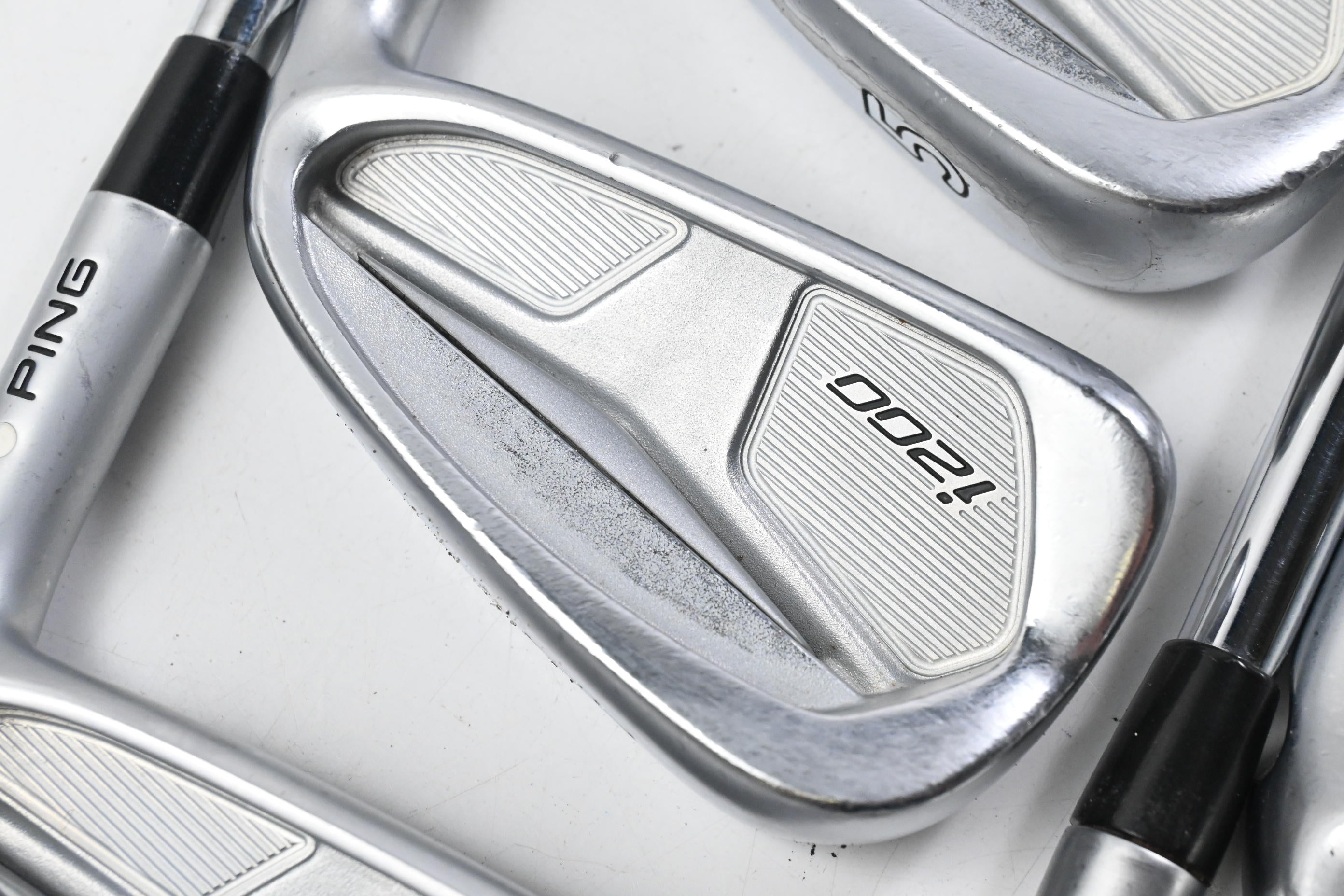 Ping i200 Irons / 3-PW / White Dot / Regular Flex Ping AWT 2.0 Shafts