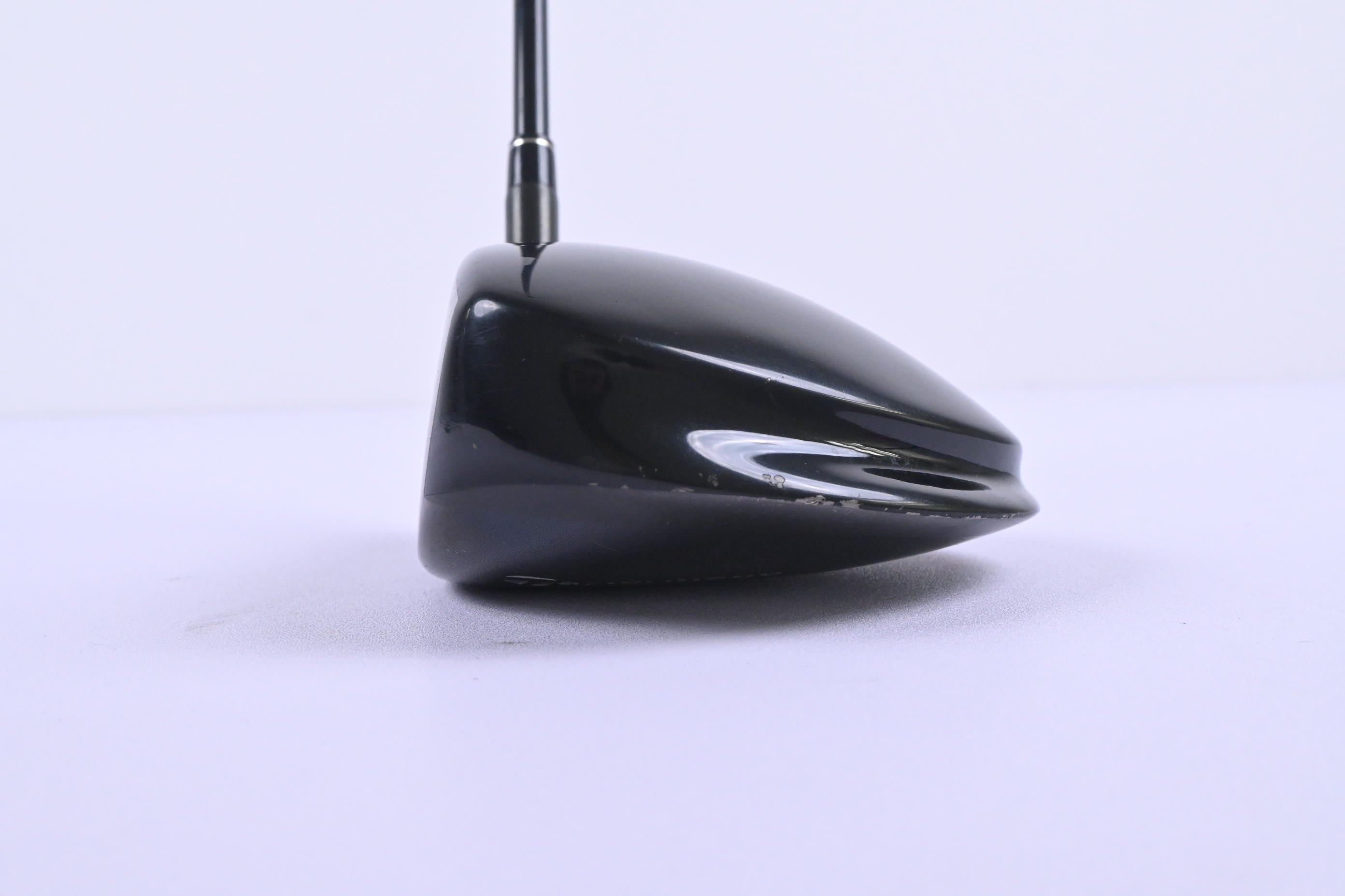 Left Hand Taylormade Tour Burner Driver / 9.5 Degree / Stiff Flex REAX 60 Shaft