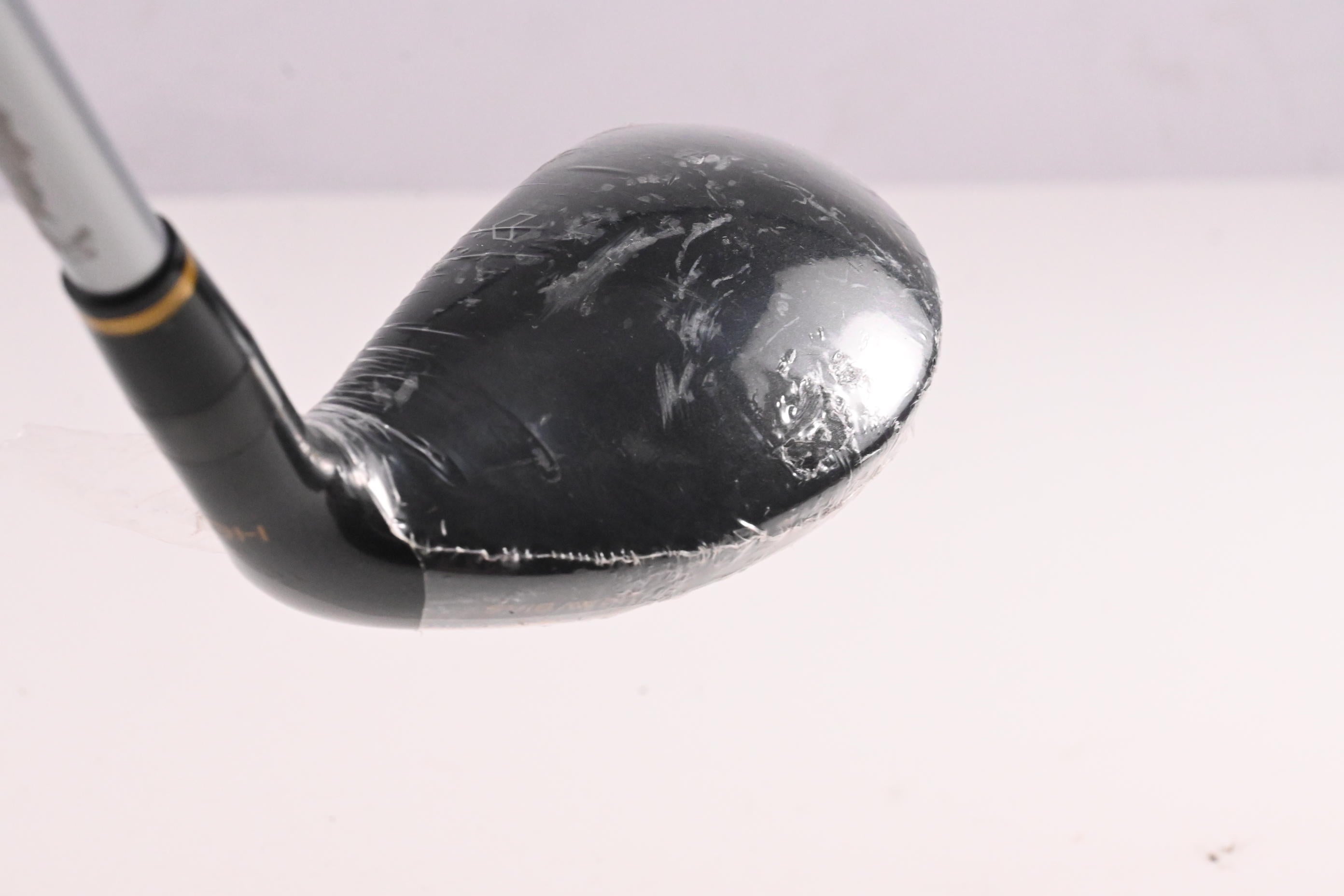 Benross Gold 2019 #6 Hybrid / 28 Degree / Senior Flex Fujikura Vista Pro 50 Shaft
