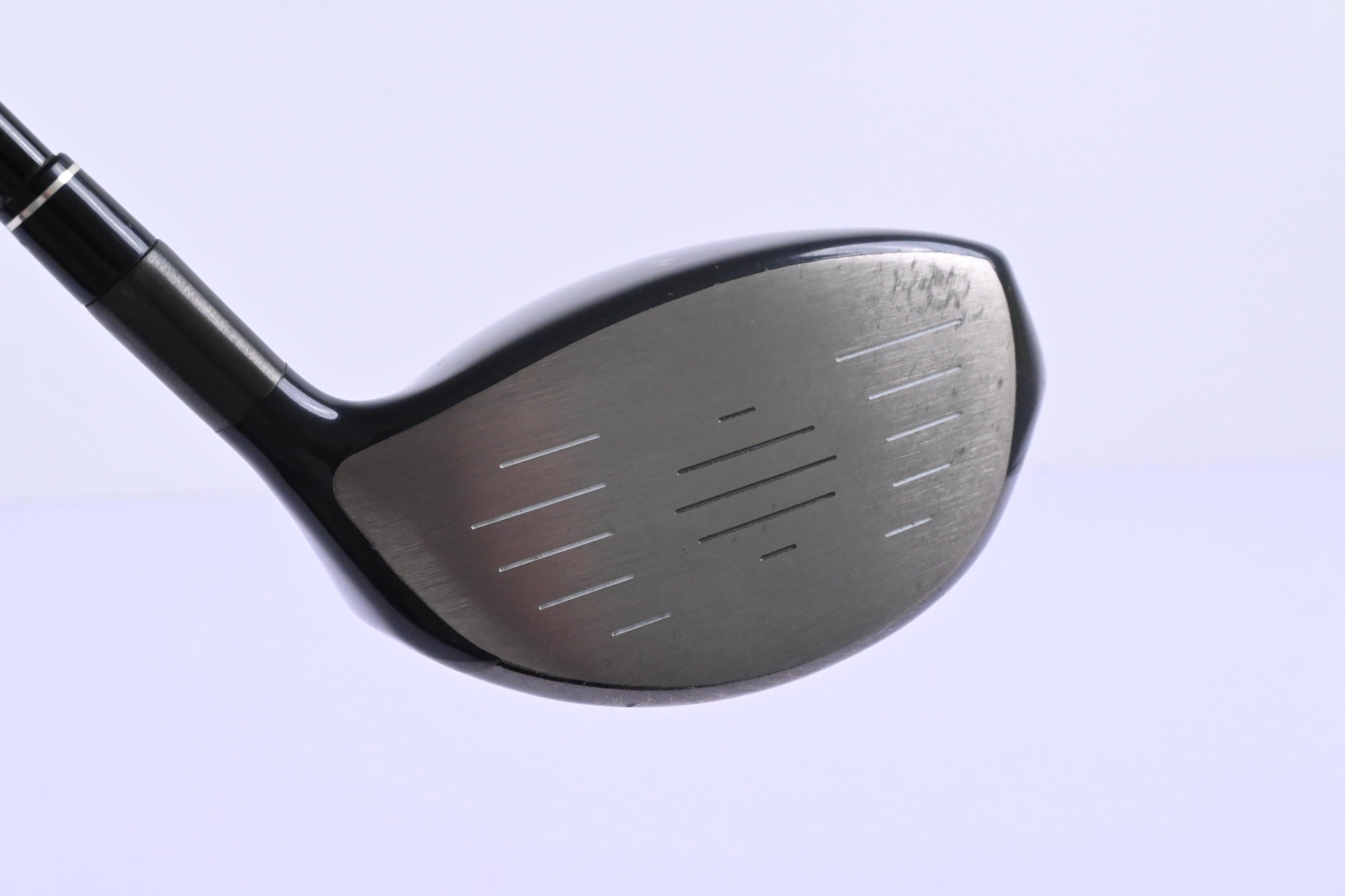 Left Hand Taylormade Tour Burner Driver / 9.5 Degree / Stiff Flex REAX 60 Shaft