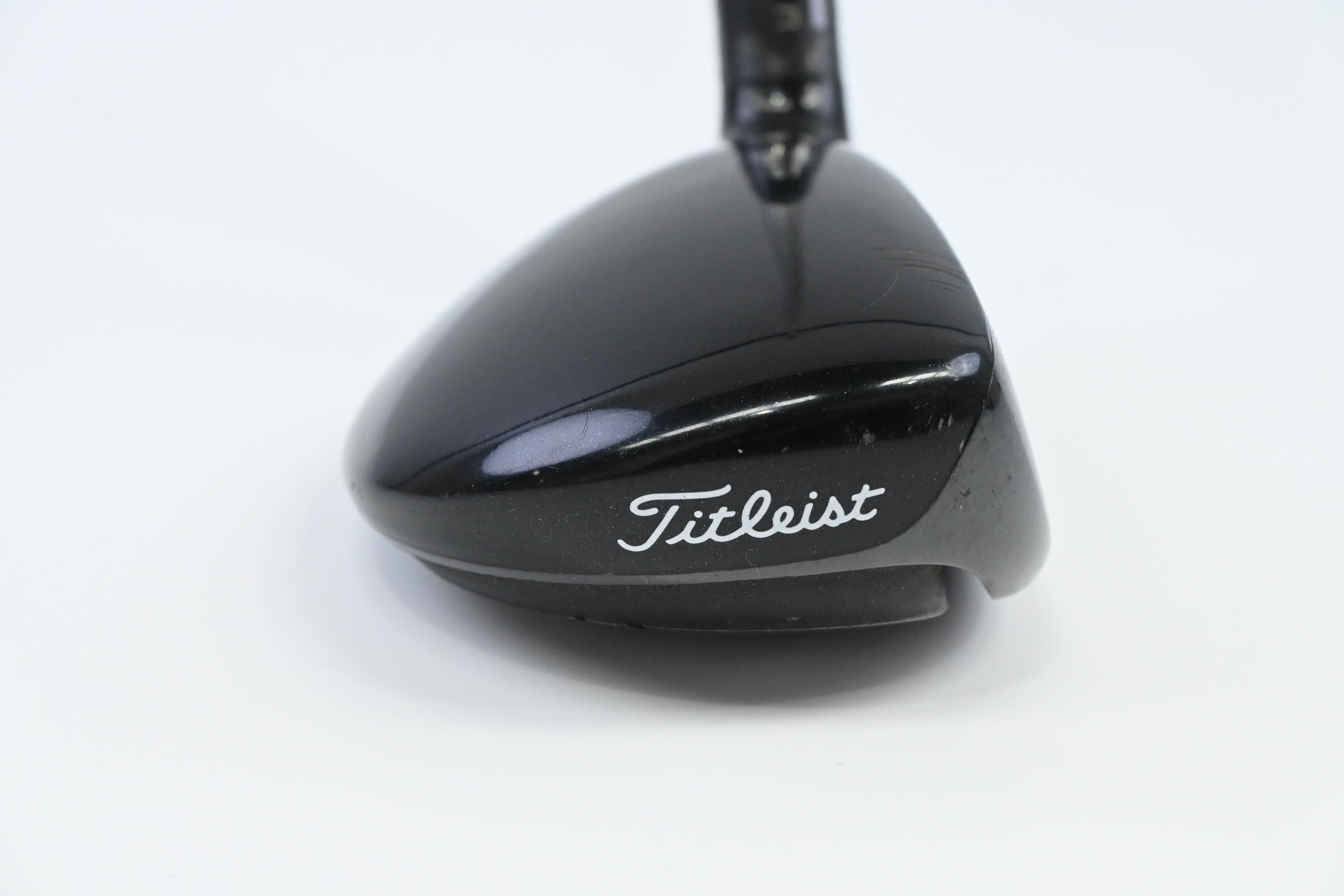 Titleist 915H #2 Hybrid / 18 Degree / Stiff Flex Diamana S+ 70 Shaft