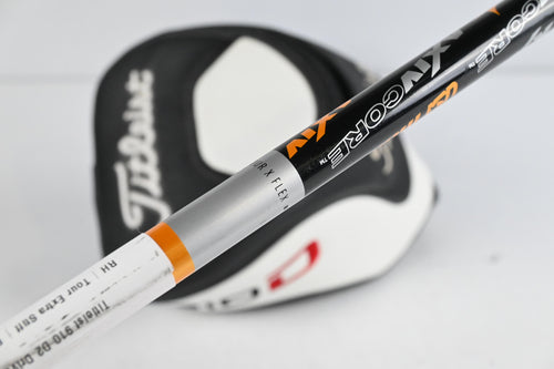 Titleist 910 D2 Driver / 10.5 Degree / Tour X-Flex Proforce Axivcore 69 Shaft