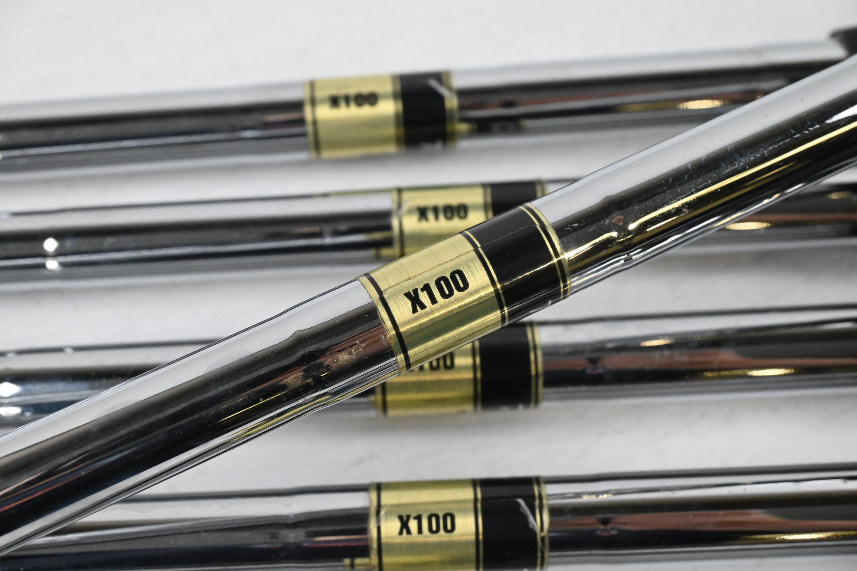 Mizuno JPX 825 Irons / 4-PW / X-Flex Dynamic Gold X100 Shafts