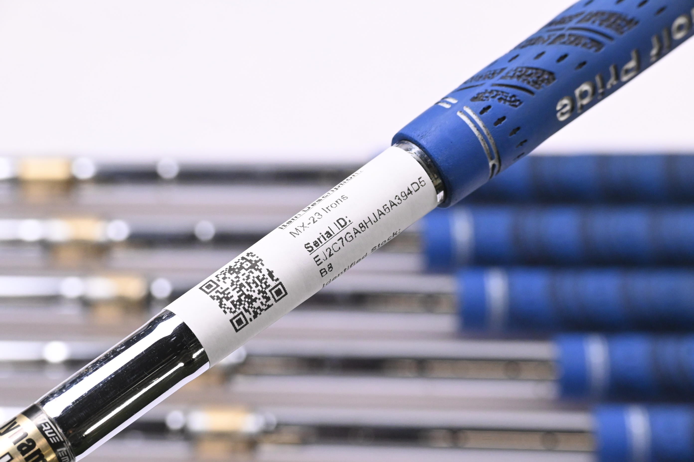 Mizuno MX-23 Irons / 3-9i / Regular Flex Dynamic Gold Lite R300 Shafts