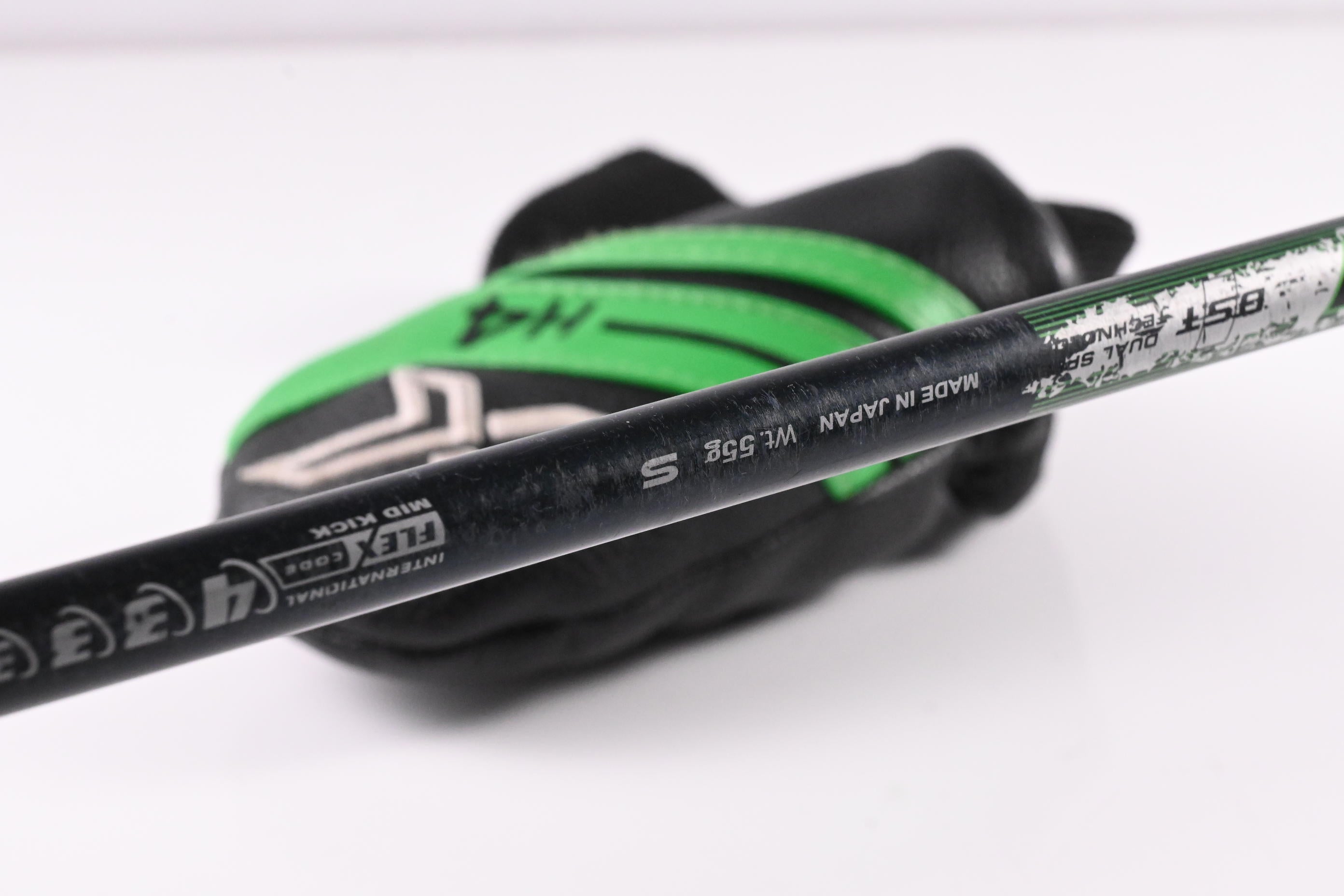 XXIO X 2022 #4 Hybrid / 20 Degree / Stiff Flex Miyasaki AX-11 55 Shaft