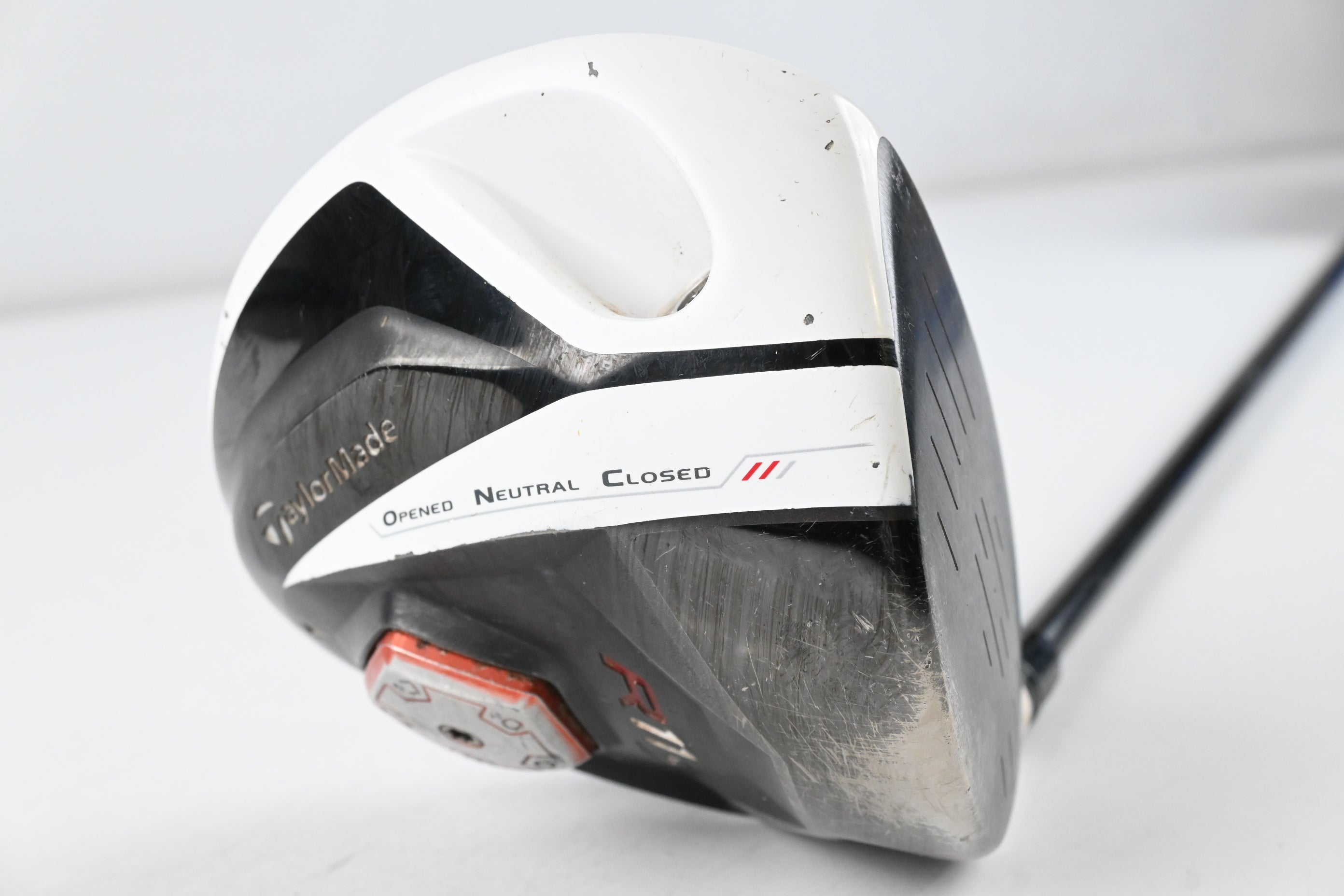 Taylormade R11S Driver / 9 Degree / Stiff Flex Fujikura Blur 60 Shaft