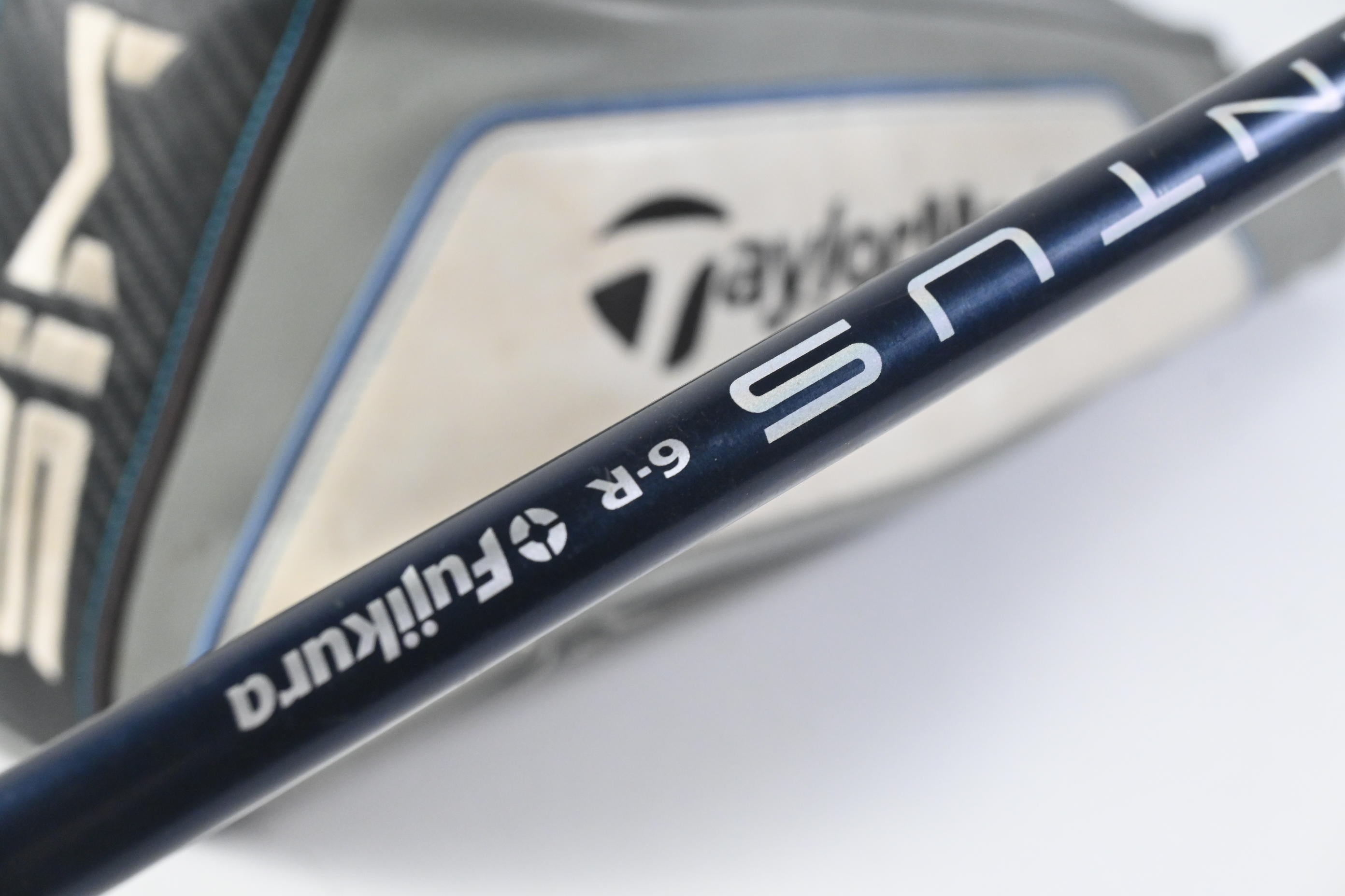 Taylormade SIM Max D Driver / 10.5 Degree / Regular Flex Fujikura Ventus Blue 6