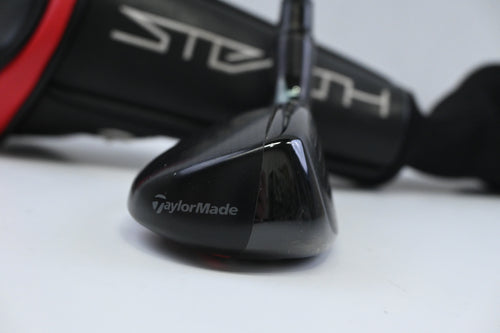 Taylormade Stealth Plus #3 Hybrid / 19.5 Degree / Stiff Flex HZRDUS Smoke RDX 80