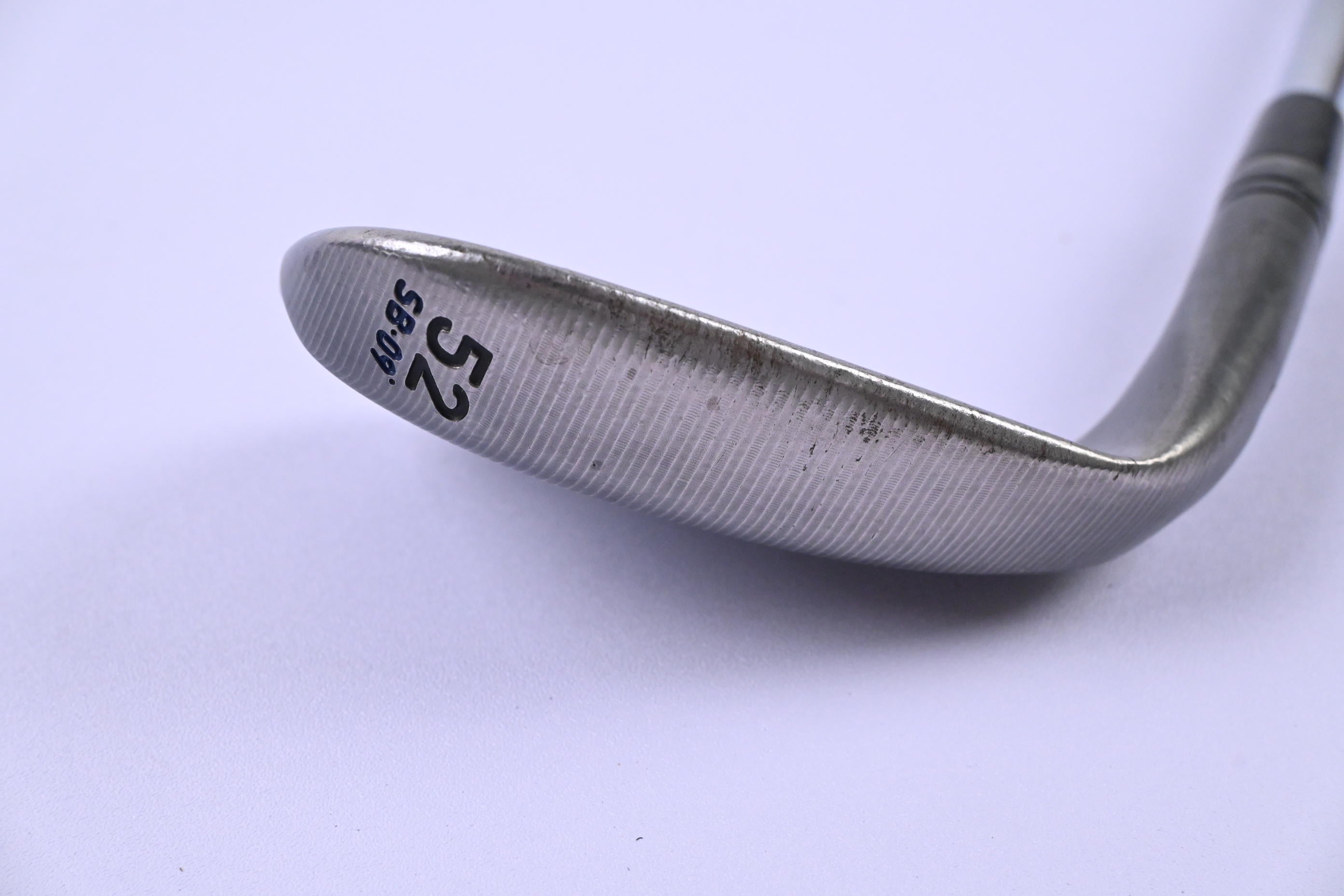 Taylormade Milled Grind 3 Black Gap Wedge / 52 Degree / X-Flex DG VSS 105 X100