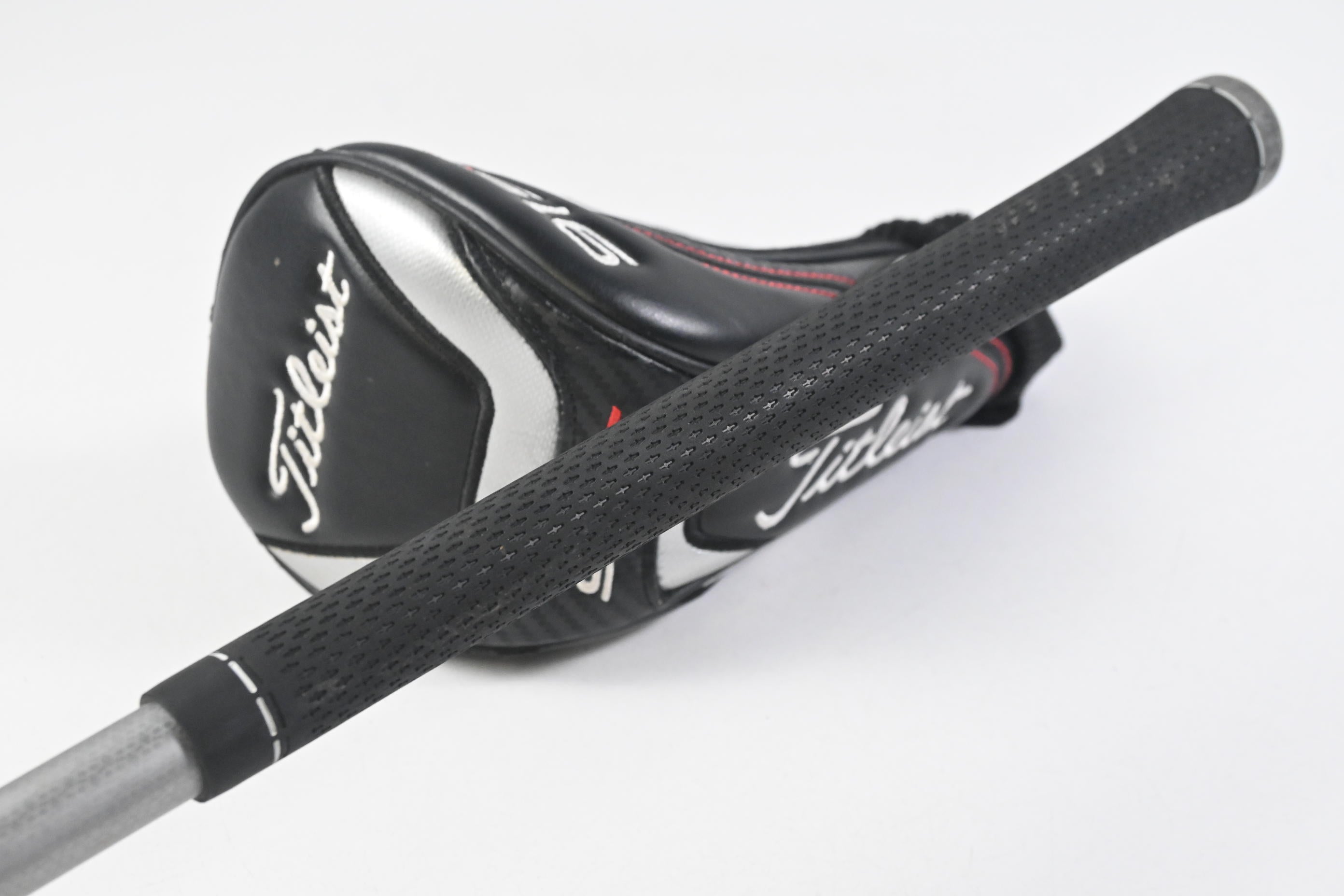 Titleist 915 F #3 Wood / 15 Degree / Regular Flex Diamana M+ Red 60 Shaft