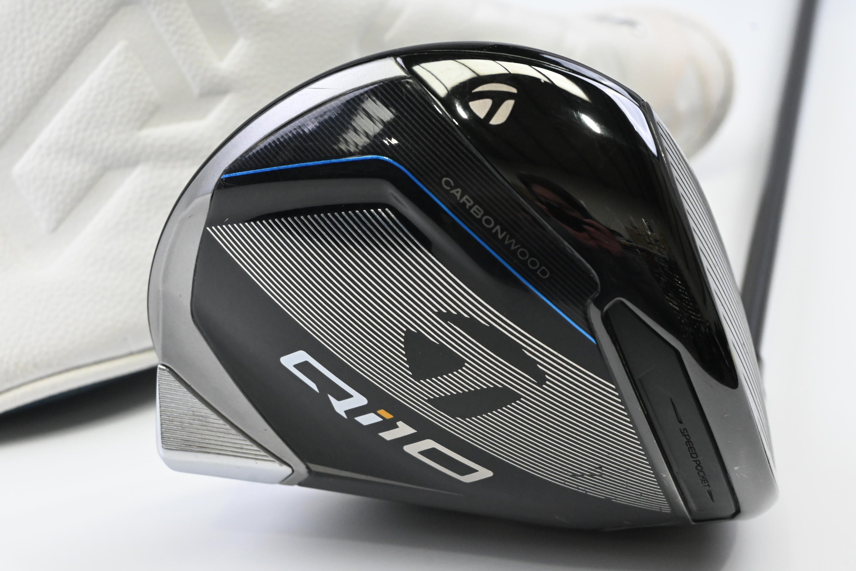 Taylormade Qi10 Driver / 9 Degree / X-Flex HZRDUS Yellow 76