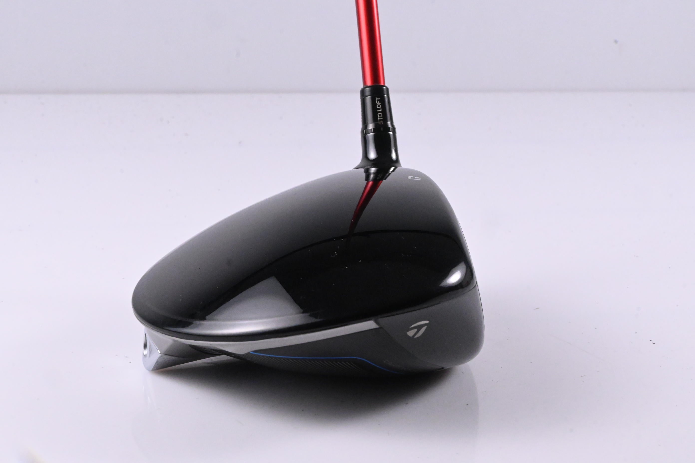 Taylormade Qi10 Driver / 10.5 Degree / Regular Flex Fujikura Ventus Red 5 Shaft