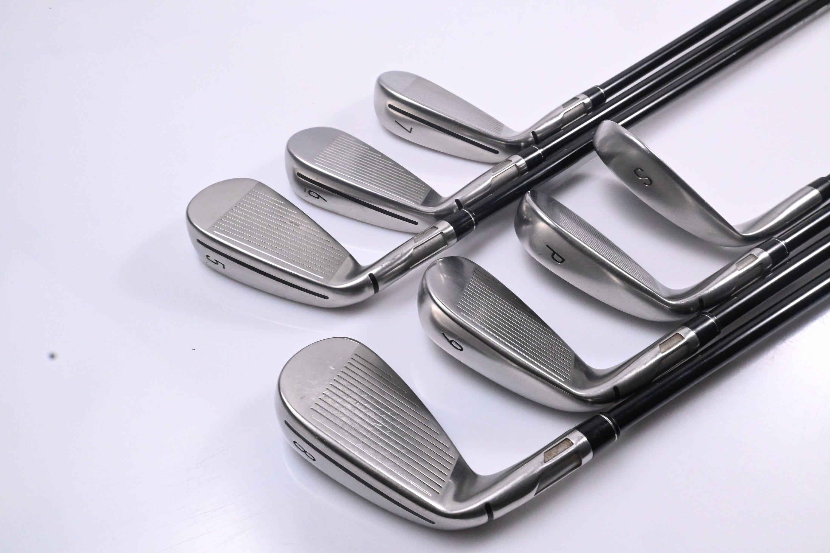 Taylormade Stealth Irons / 5-PW+SW / Regular Flex Fujikura Ventus Red 6 Shafts