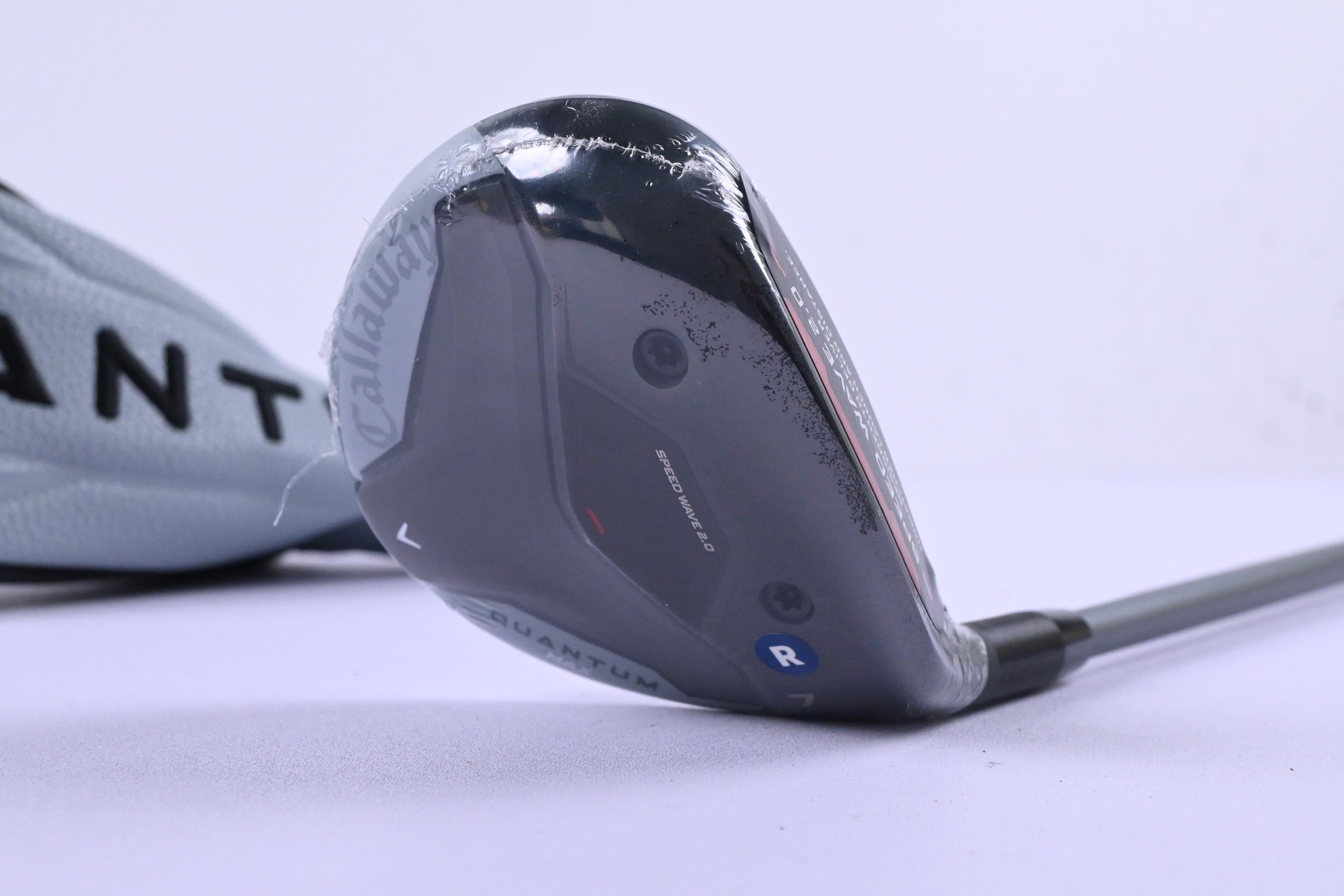 Callaway Quantum Max #7 Wood / 21 Degree / Regular Flex Denali Frost Silver 60