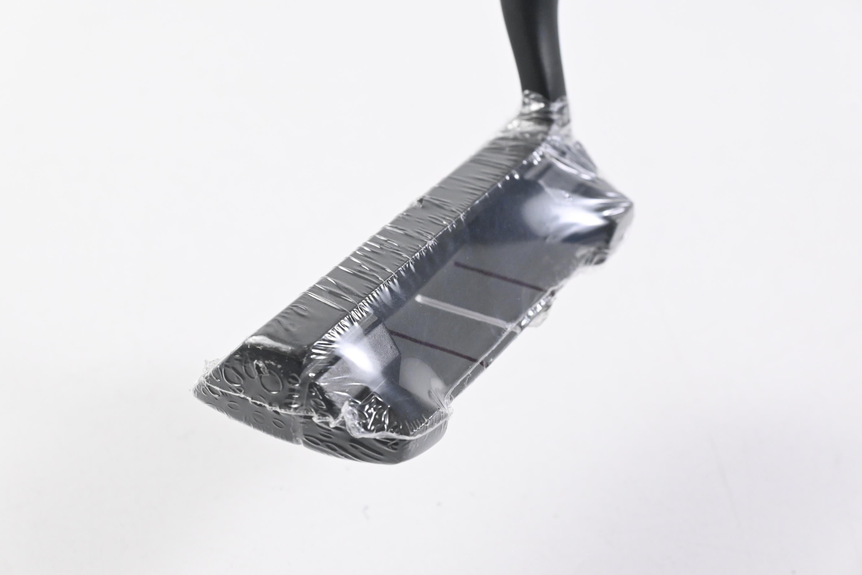 Left Hand Wilson Harmonized Chipper / 37 Degree / Wedge Flex Wilson Shaft