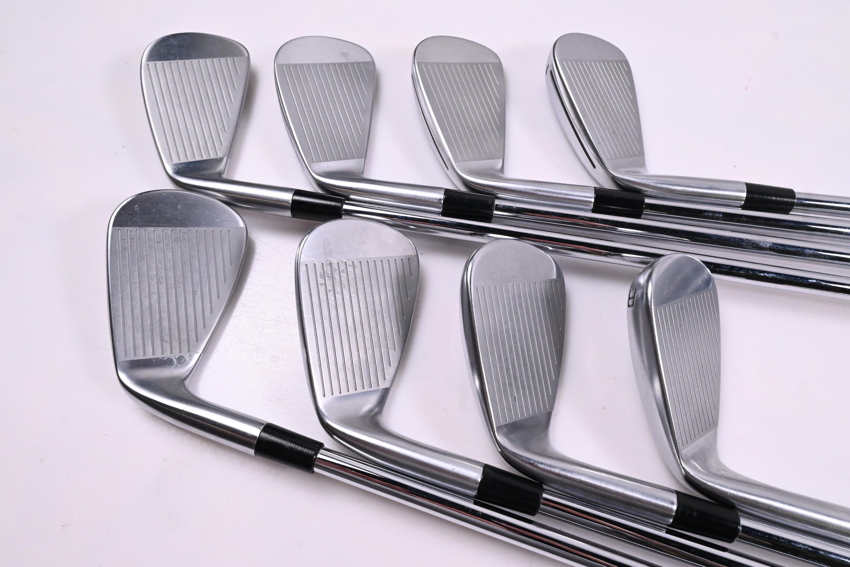 Taylormade P790 2025 Irons / 4-PW+GW / Regular Flex N.S.Pro Modus³ Tour 105