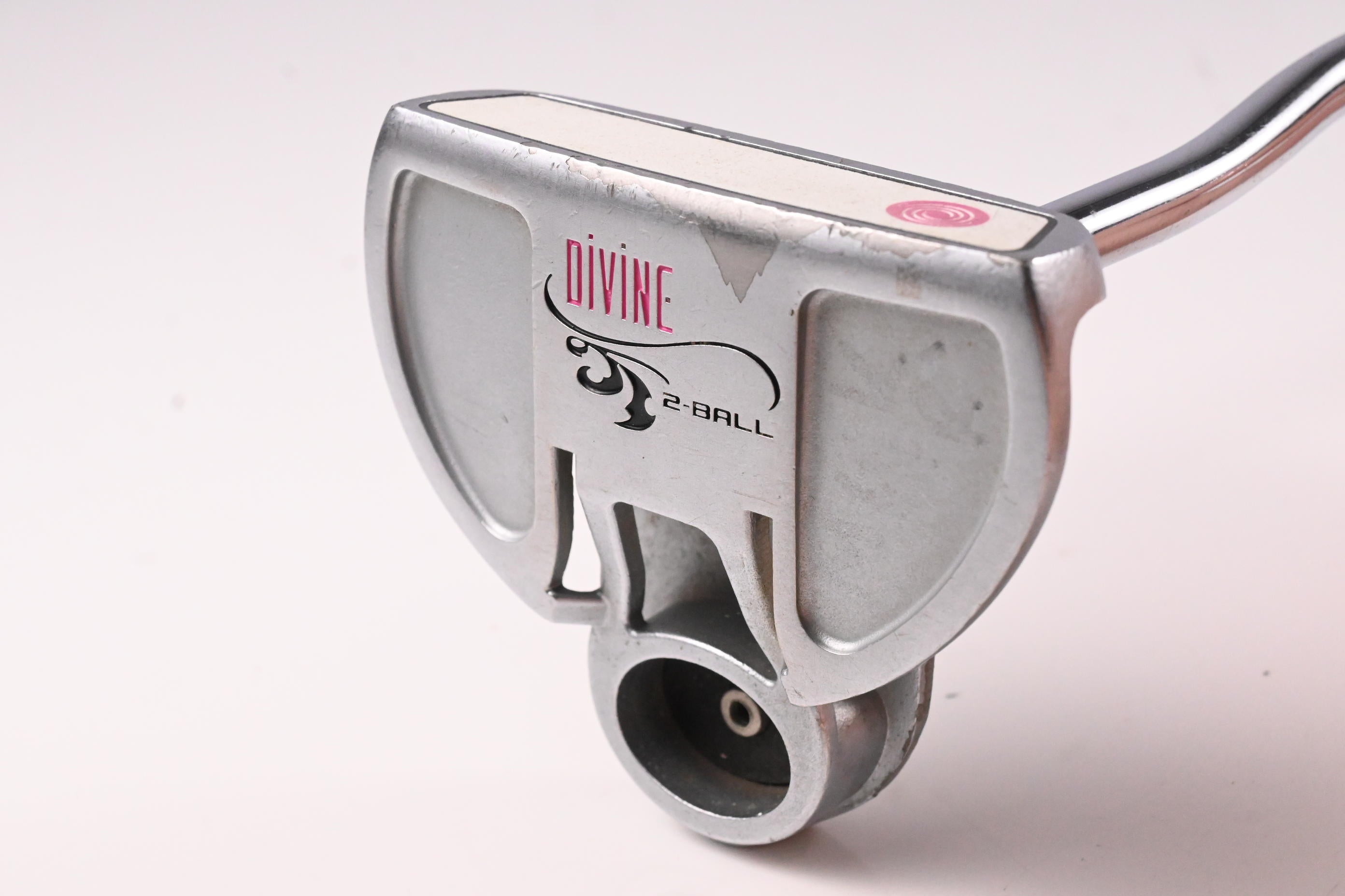 Odyssey Divine 2-Ball Pink Putter / 33 Inch