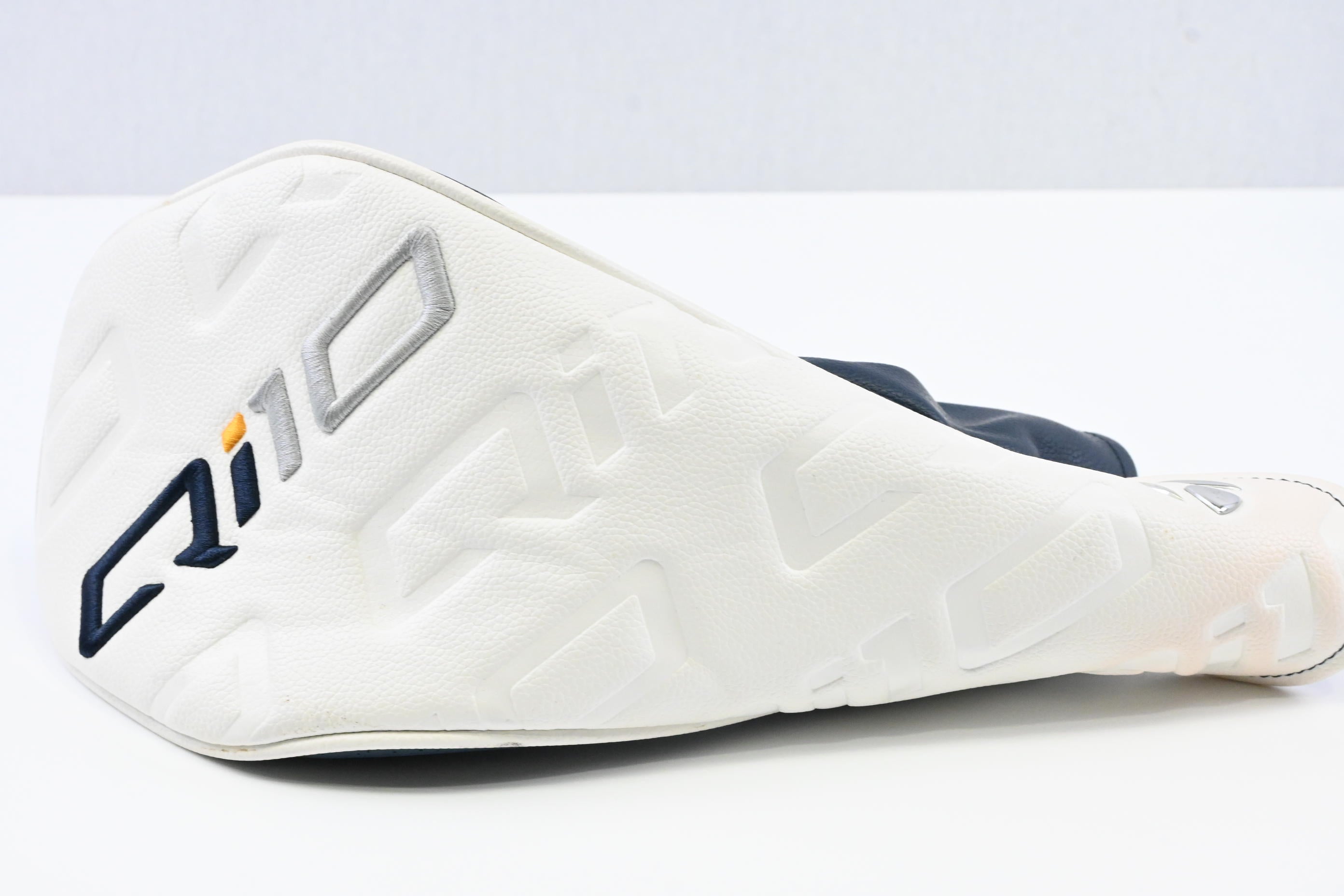 Taylormade Qi10 Driver / 9 Degree / X-Flex HZRDUS Yellow 76