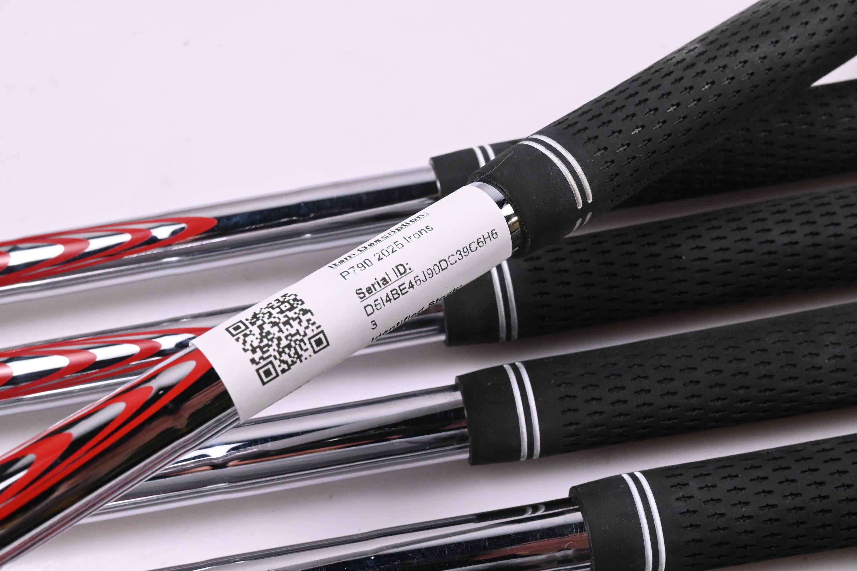 Taylormade P790 2025 Irons / 4-PW+GW / Regular Flex N.S.Pro Modus³ Tour 105
