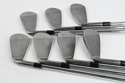 Srixon ZXi7 Black Irons / 4-PW / Stiff Flex N.S.Pro Modus3 Tour 120 Shafts