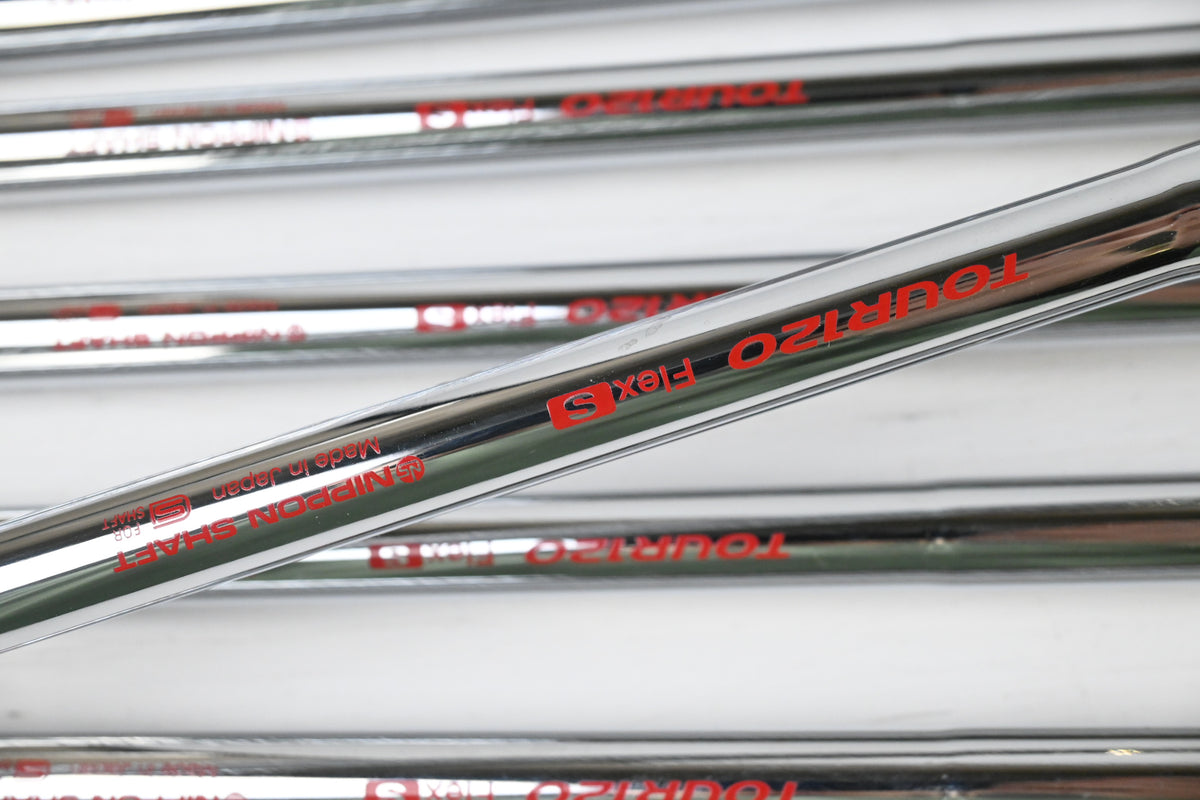Srixon ZXi7 Black Irons / 4-PW / Stiff Flex N.S.Pro Modus3 Tour 120 Shafts