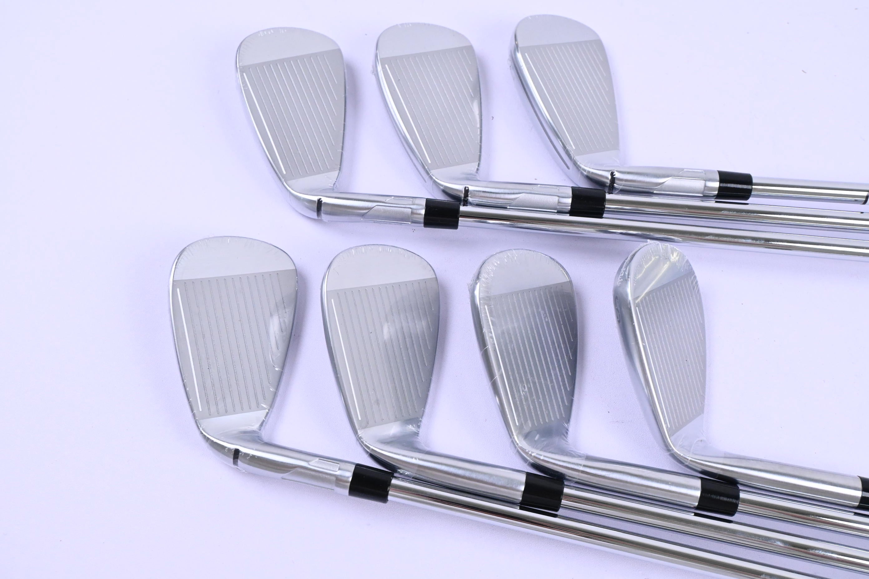 Taylormade Qi Max Irons / 5-PW+SW / Regular Flex KBS Max MT 85 Shafts