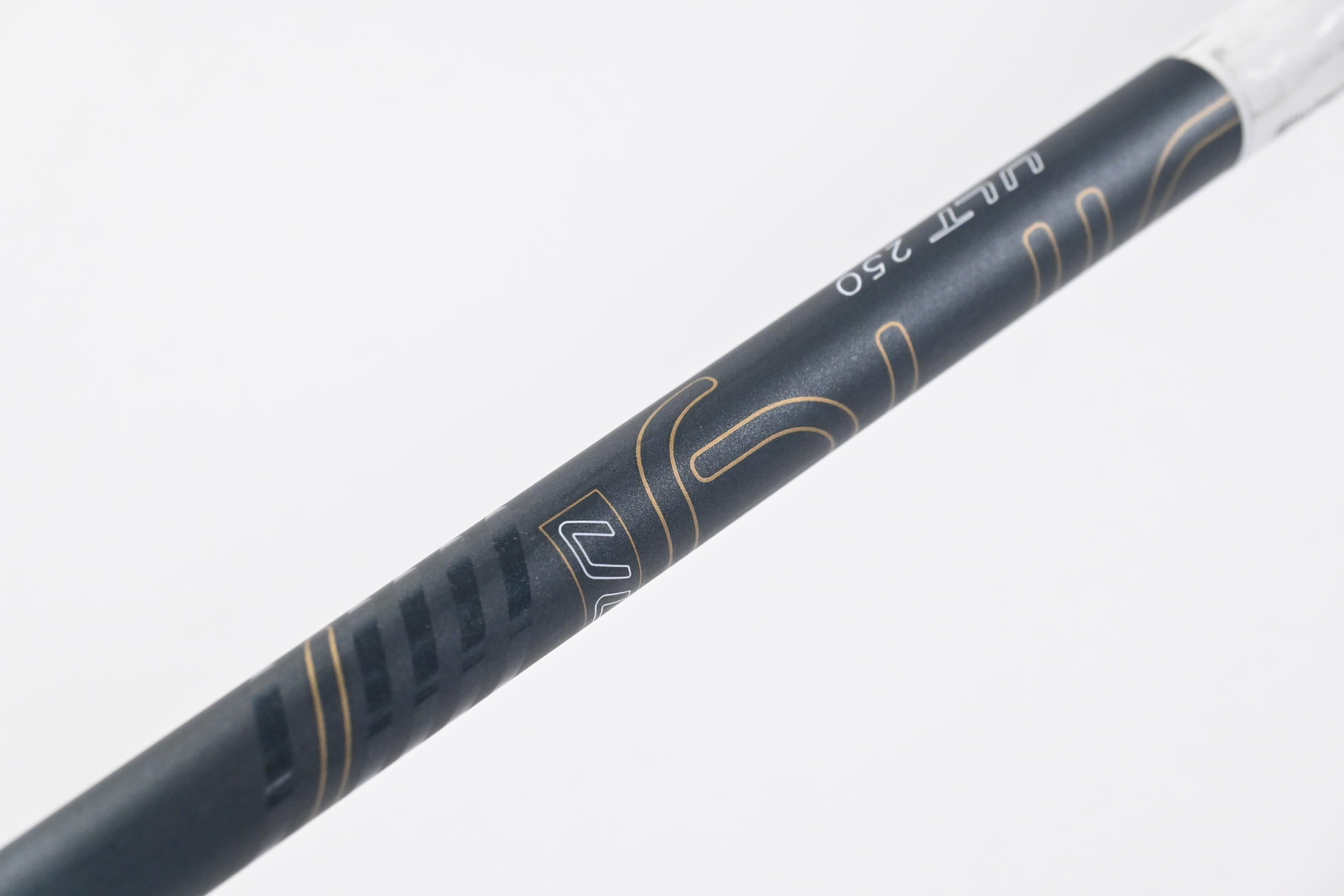 Ladies Ping ChipR / 38.5 Degree / Black Dot / Ladies Flex Ping ULT 250 Shaft