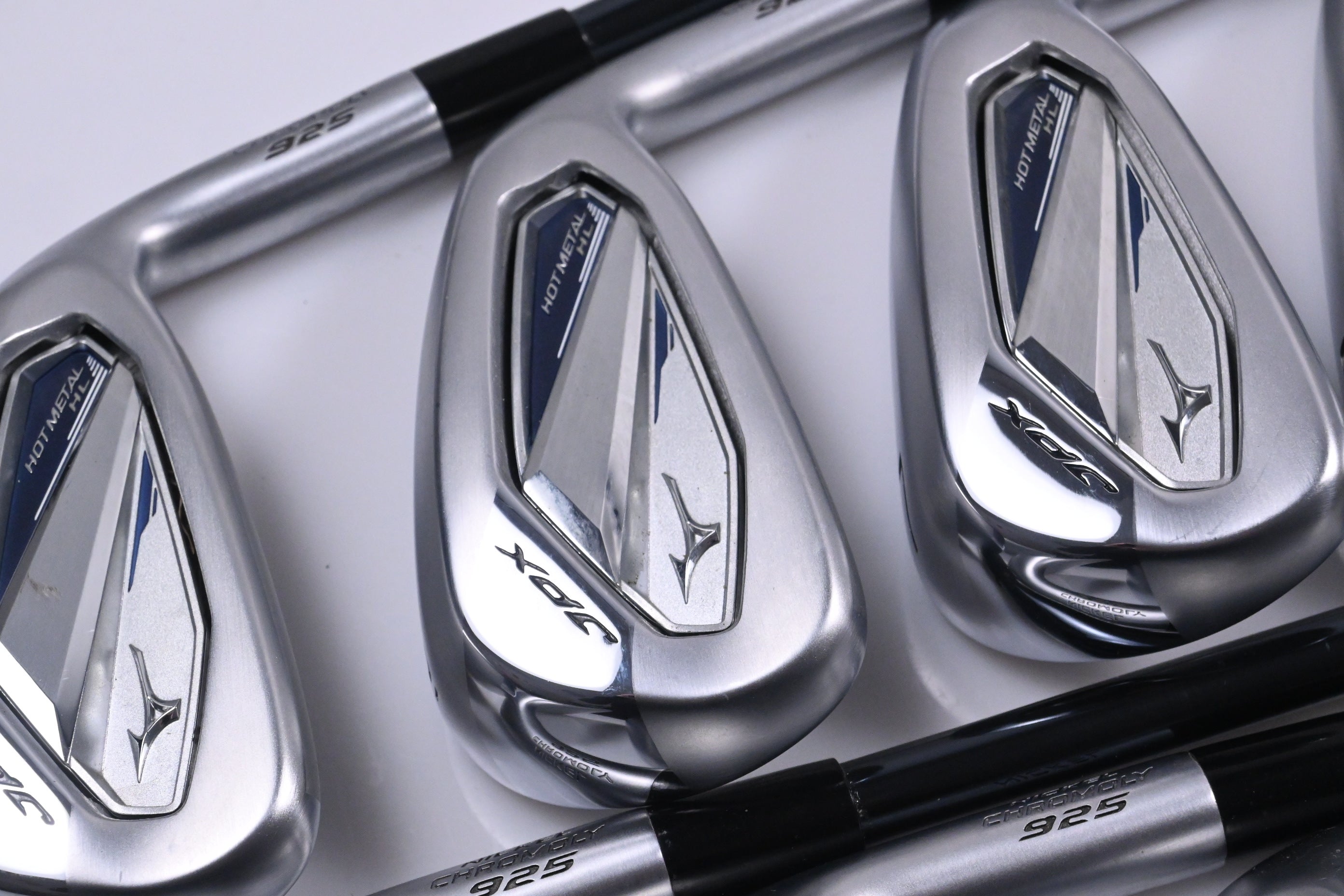 Mizuno JPX 925 Hot Metal HL Irons / 5-PW+GW+SW / Regular Flex UST Recoil Dart 60