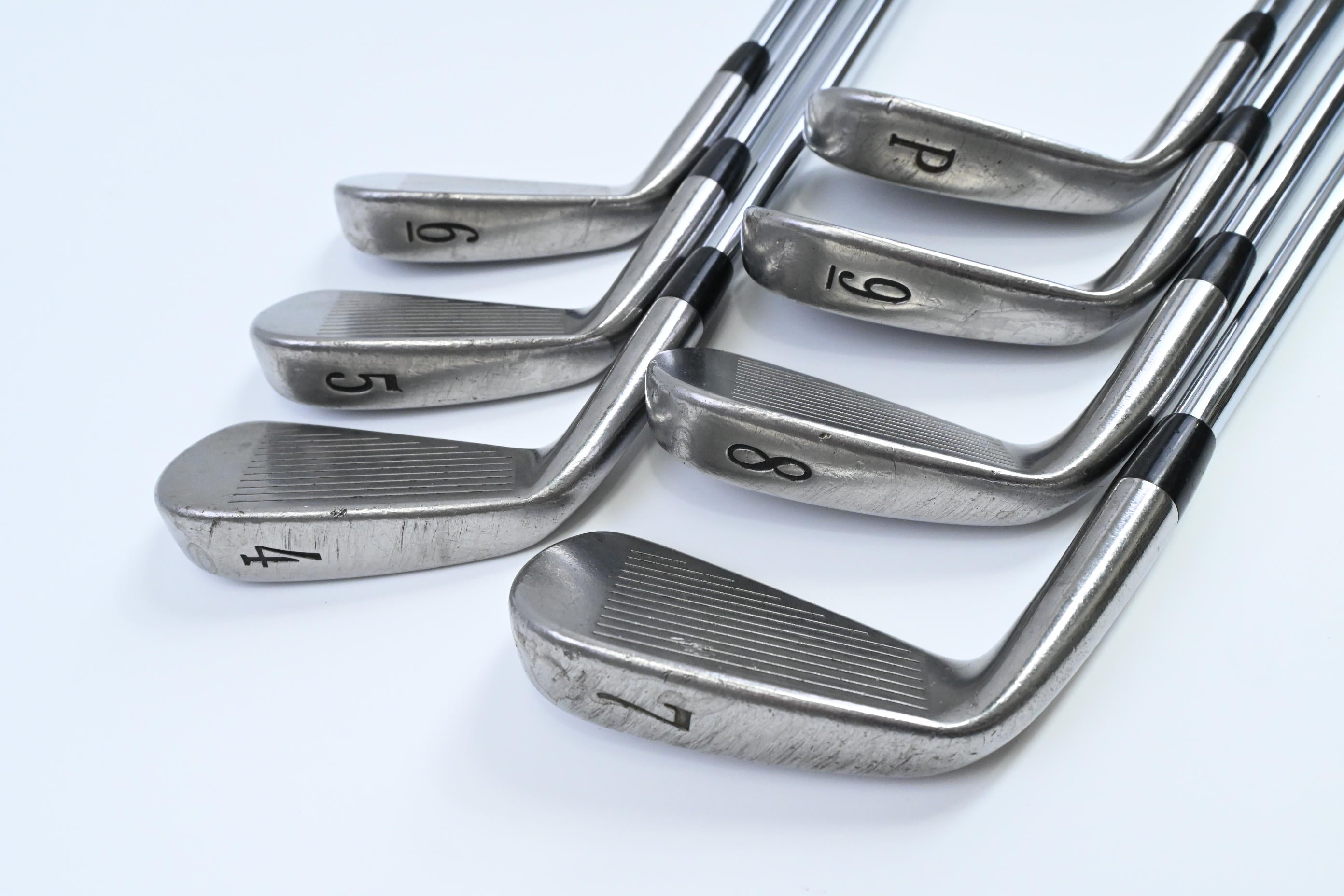 Titleist 704.CB Irons / 4-PW / Regular Flex Dynamic Gold R300 Shafts