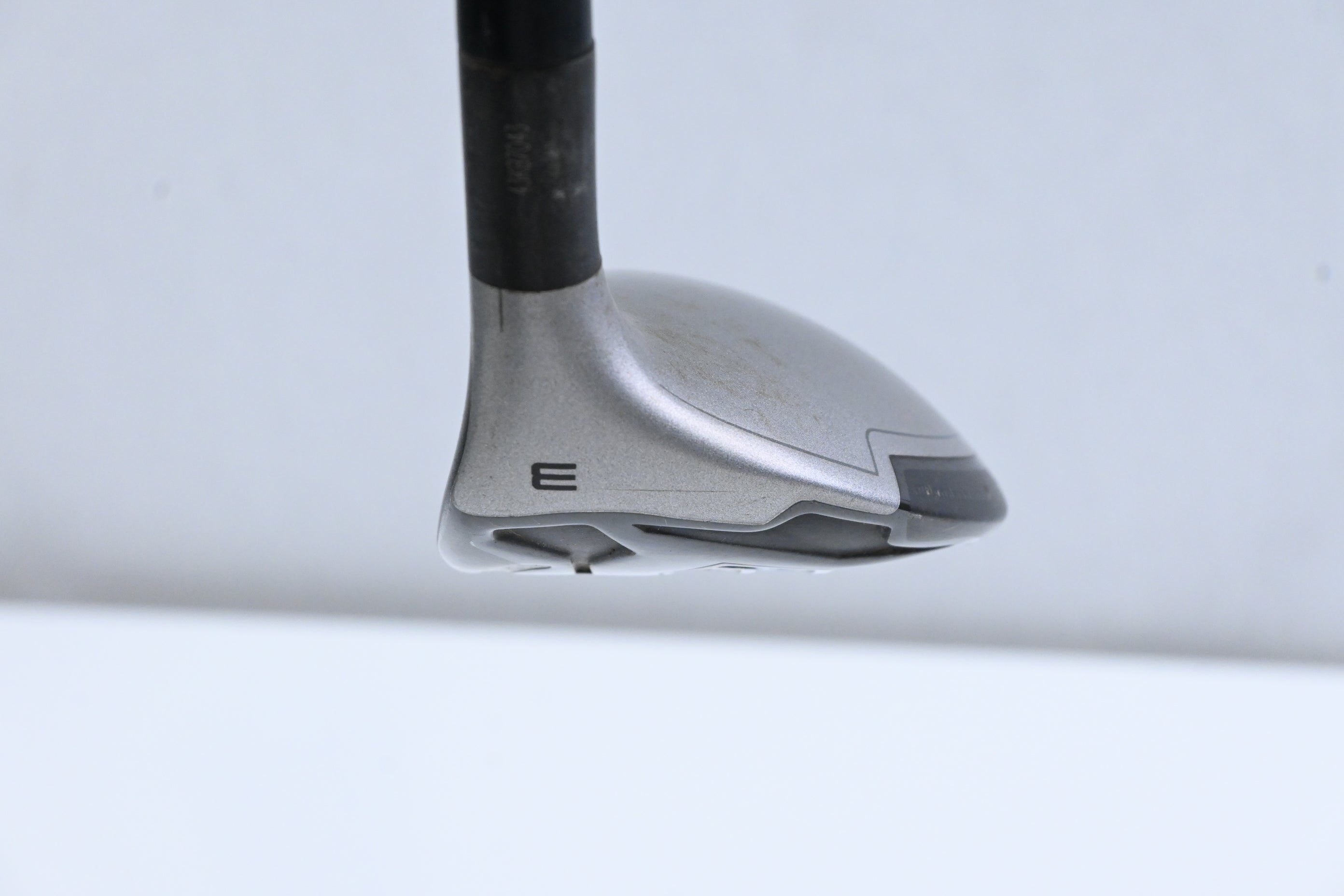 Taylormade SLDR-S #3 Hybrid / 19 Degree / Stiff Flex Fujikura Speeder 72 Shaft
