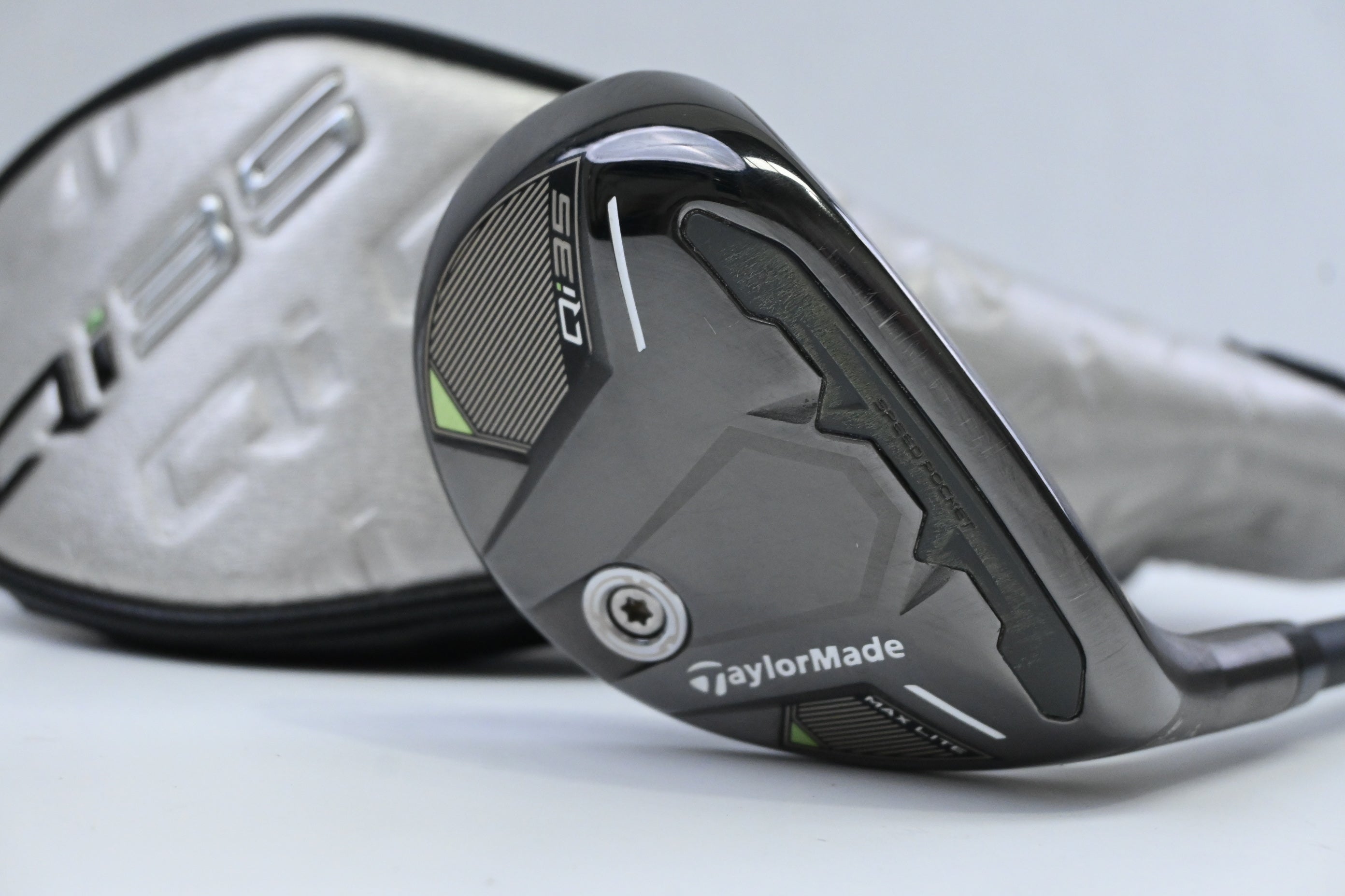 Taylormade Qi35 Max Lite #5 Hybrid / 27 Degree / Regular Flex Vanquish 5 Shaft