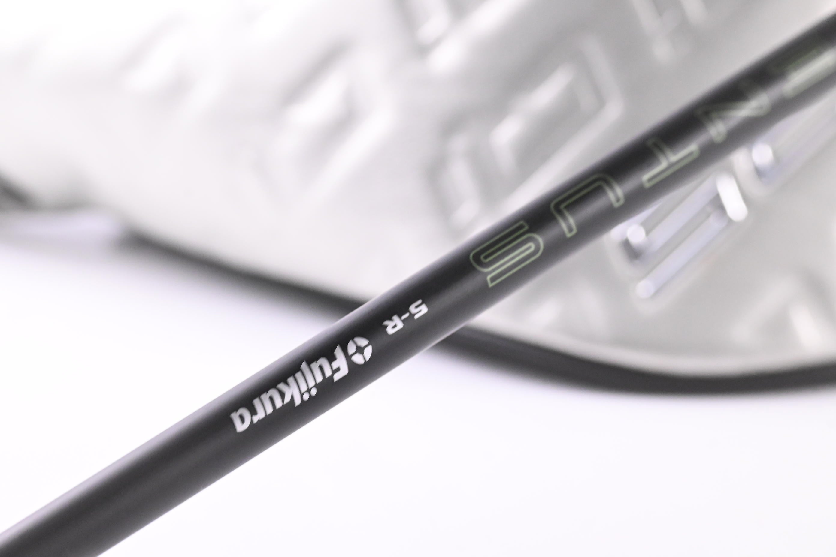 Taylormade Qi35 Driver / 10.5 Degree / Regular Flex Fujikura Ventus Blue 5 Shaft