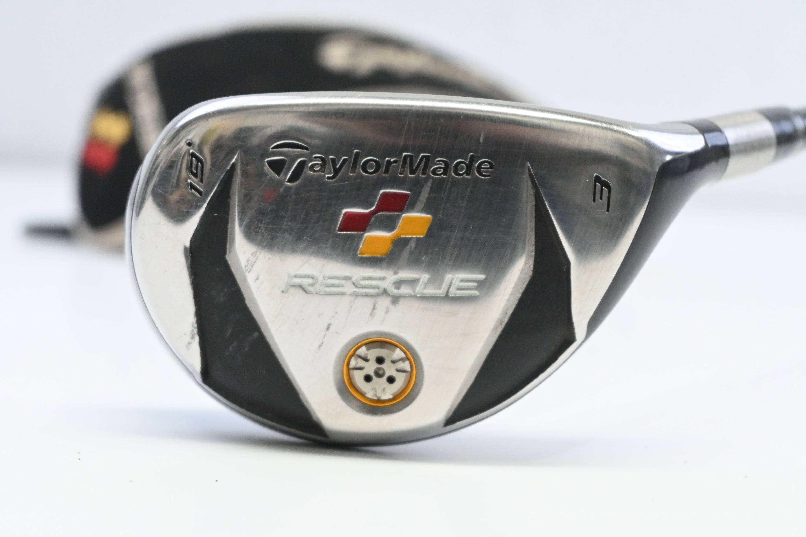Taylormade Rescue 2009 #3 Hybrid / 19 Degree / Regular Flex Aldila Reax 65 Shaft
