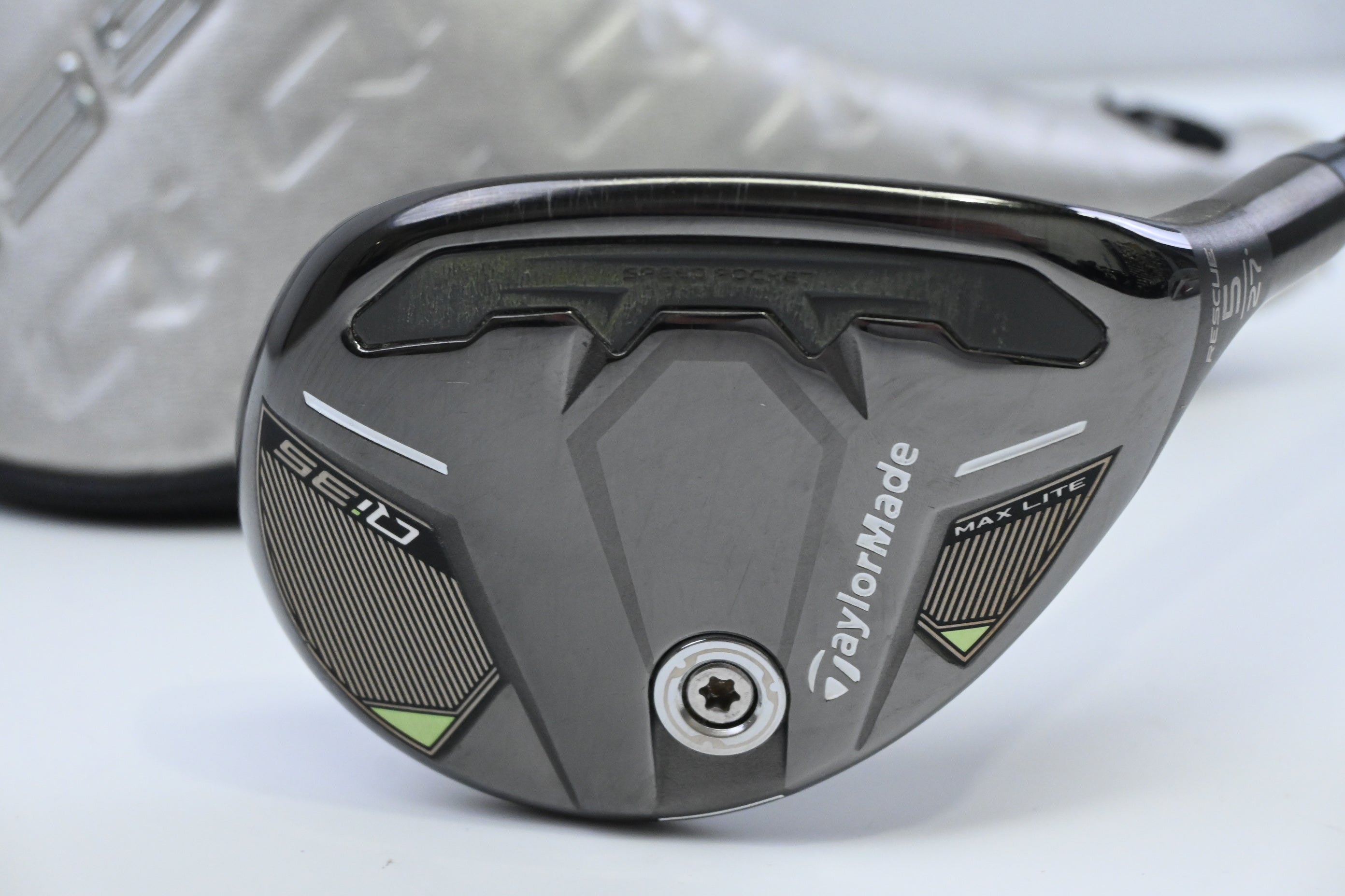 Taylormade Qi35 Max Lite #5 Hybrid / 27 Degree / Regular Flex Vanquish 5 Shaft