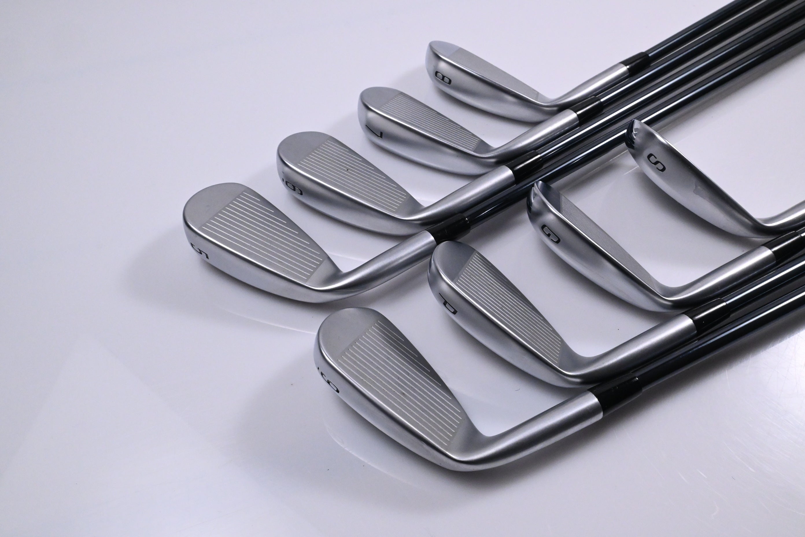 Mizuno JPX 925 Hot Metal HL Irons / 5-PW+GW+SW / Regular Flex UST Recoil Dart 60