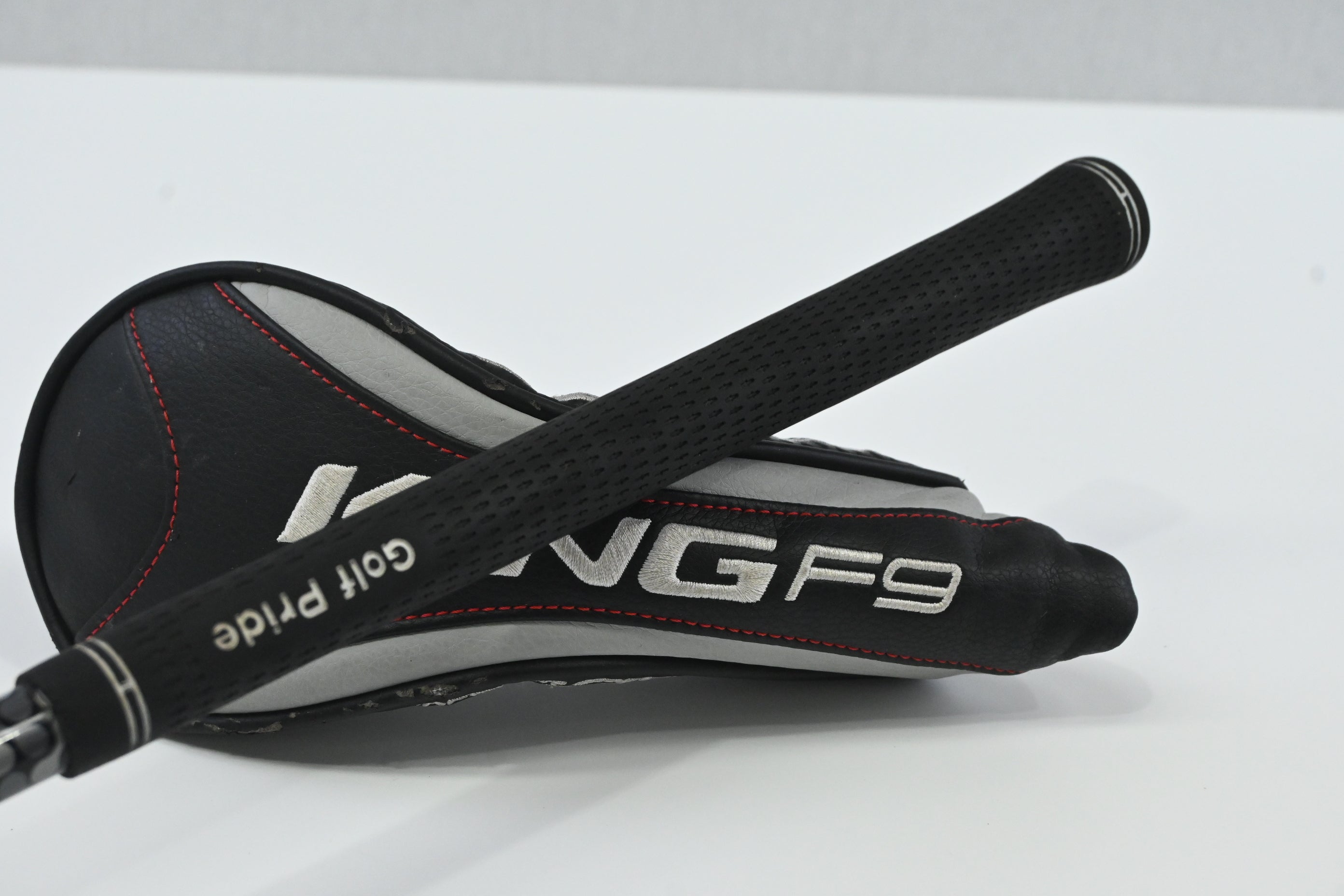Cobra King F9 #3 Hybrid / 19 Degree / Regular Flex Fujikura Atmos Black 7 Shaft