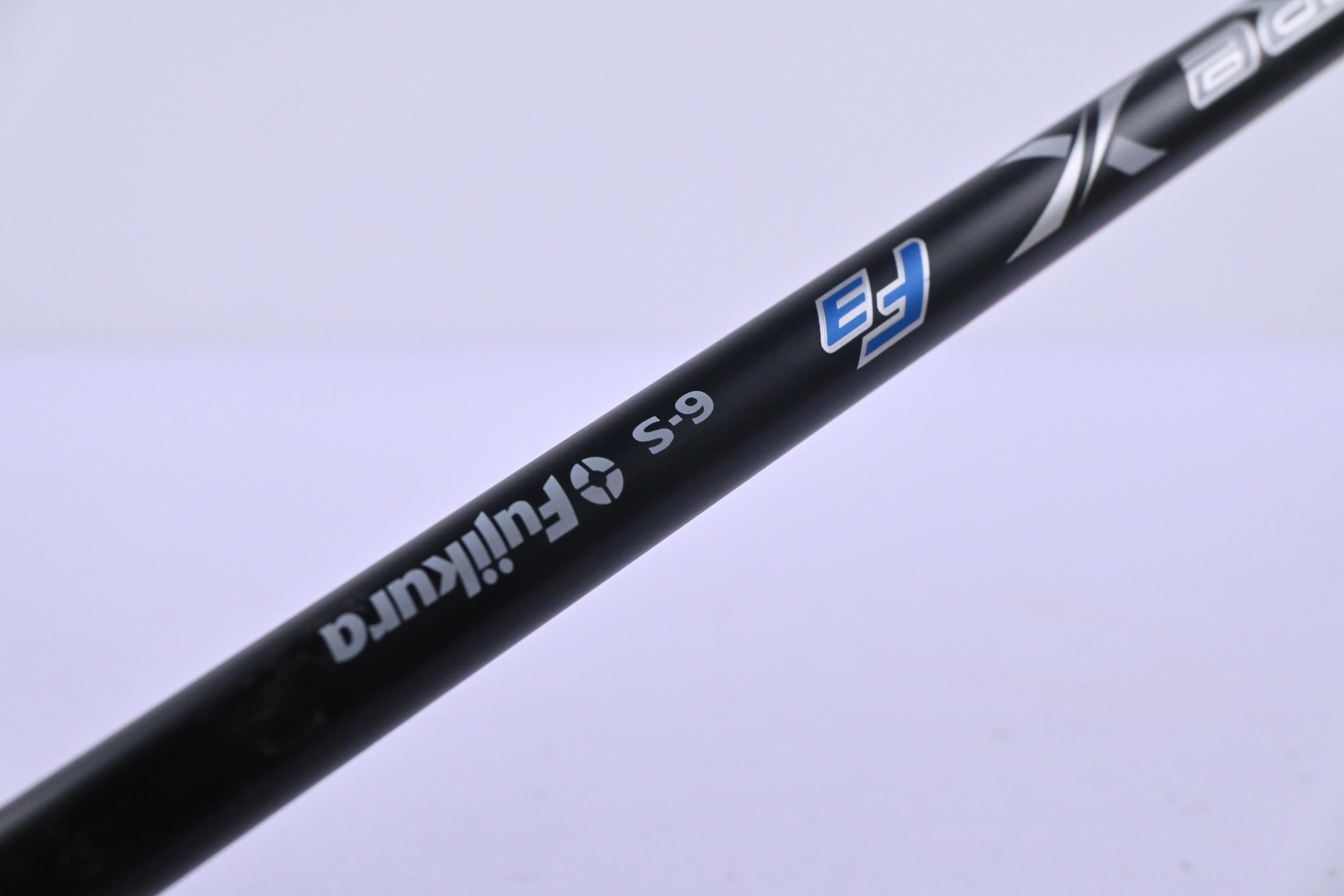 Titleist GT2 #5 Wood / 18 Degree / Stiff Flex Fujikura Motore X F3 6 Shaft
