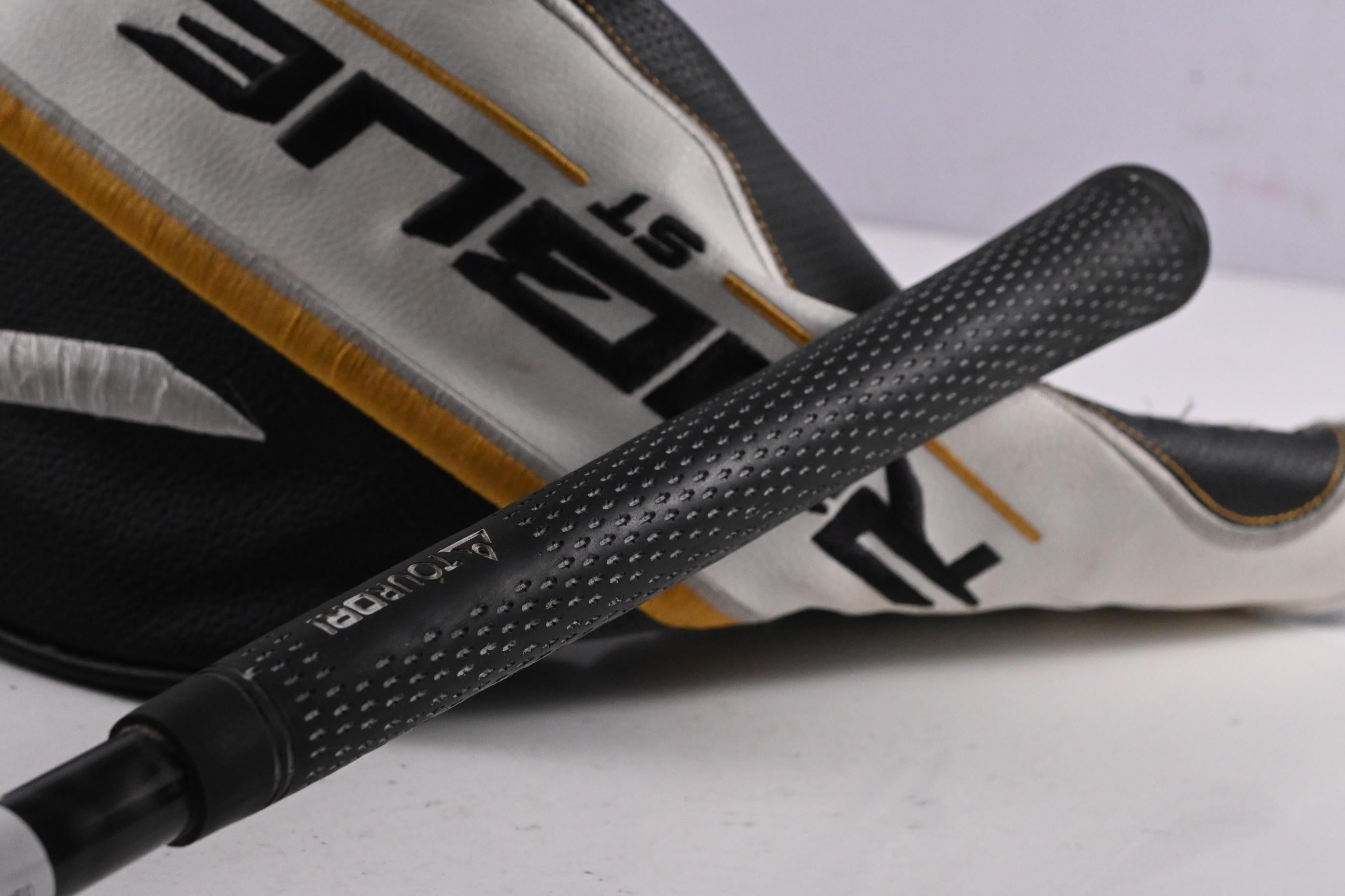 Callaway Rogue ST MAX Driver / 10.5 Degree / Senior Flex Evenflow Riptide 50