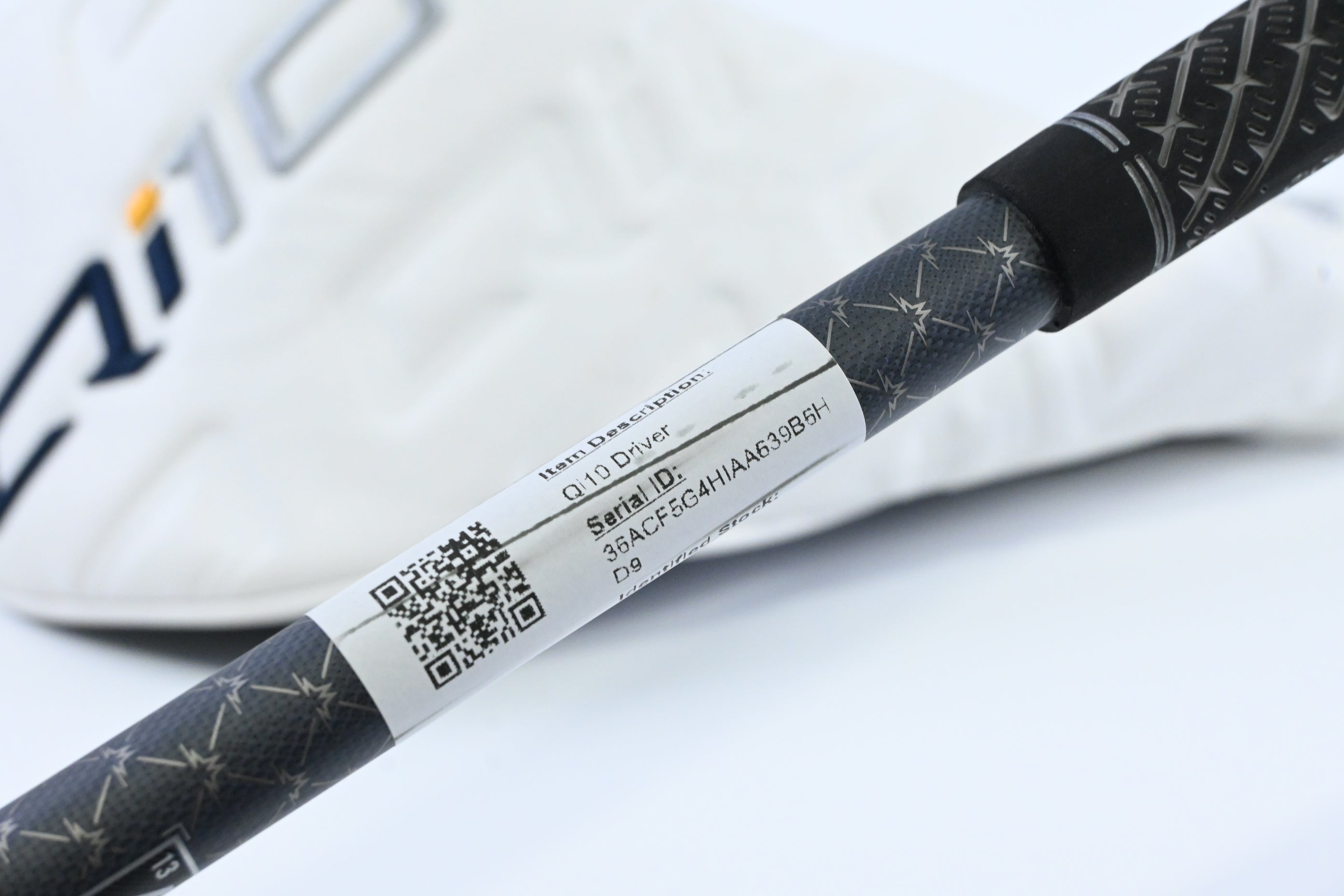 Taylormade Qi10 Driver / 10.5 Degree / Regular Flex Tensei AV Blue Limited 65